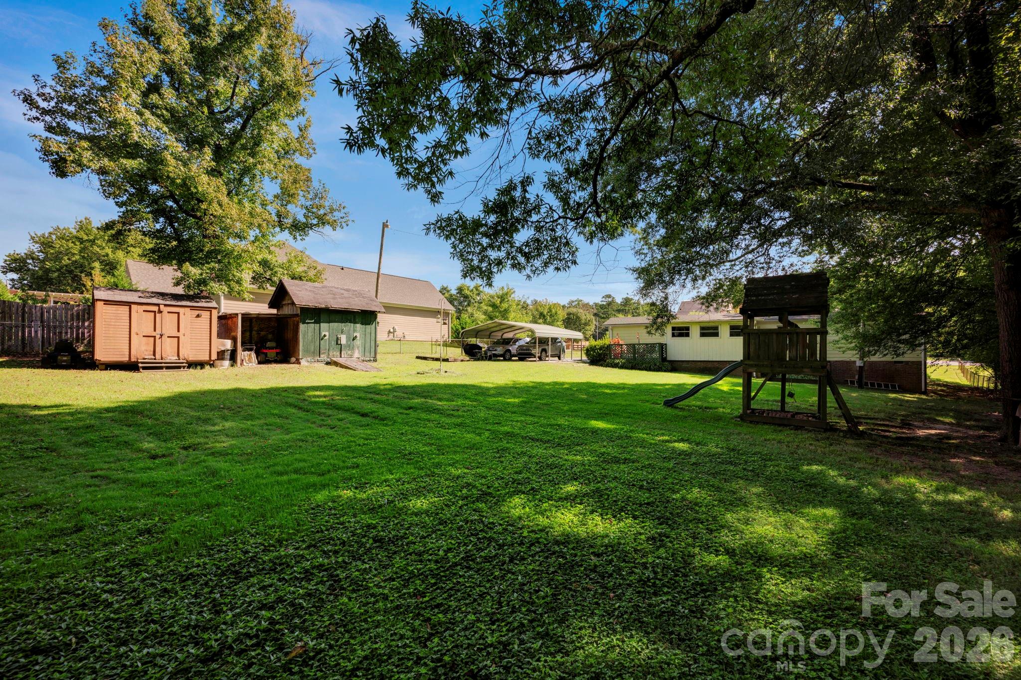 12523 Asbury Chapel Rd, Huntersville, NC 28078