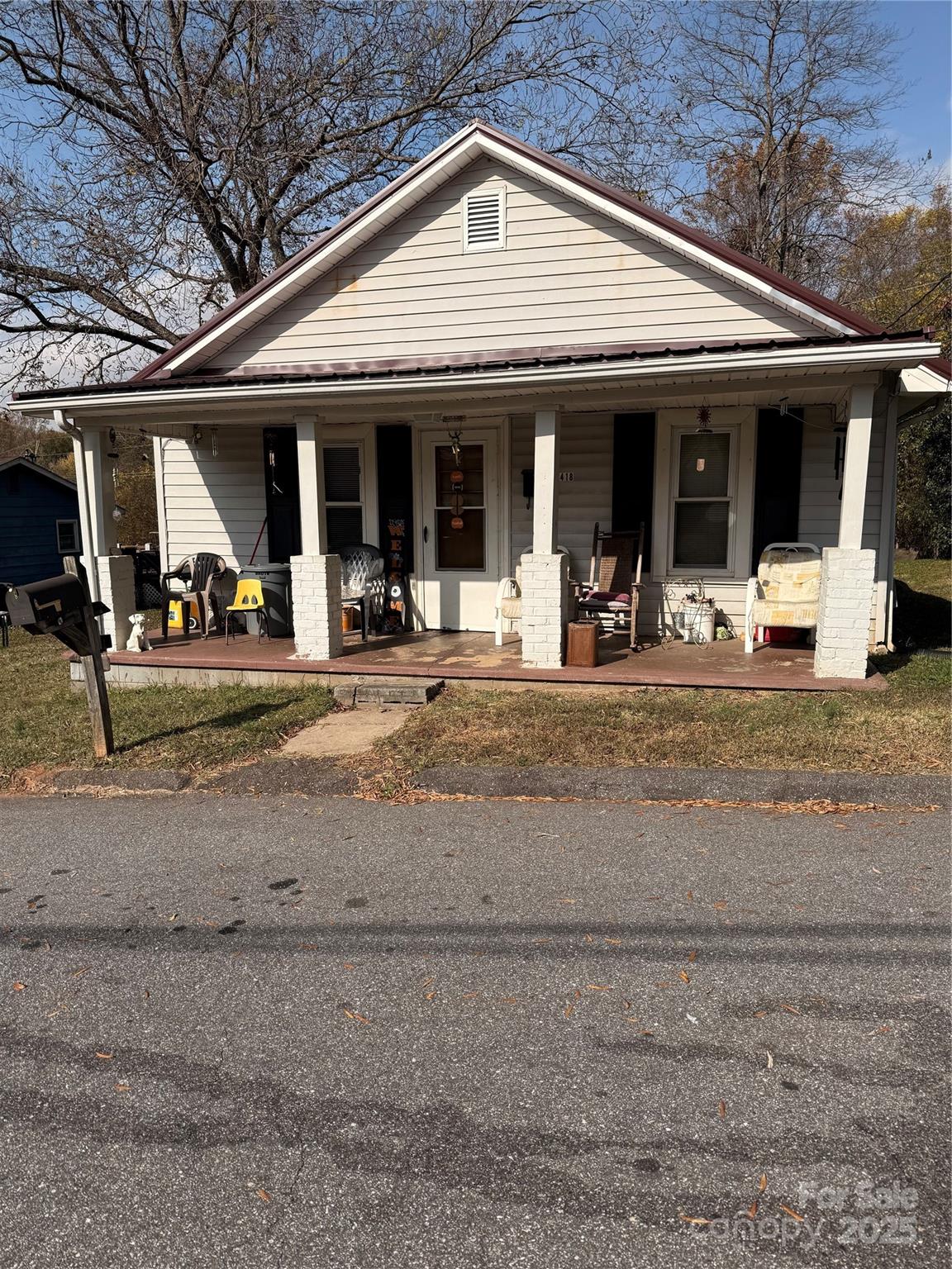 1418 Huggins St, Statesville, NC 28677