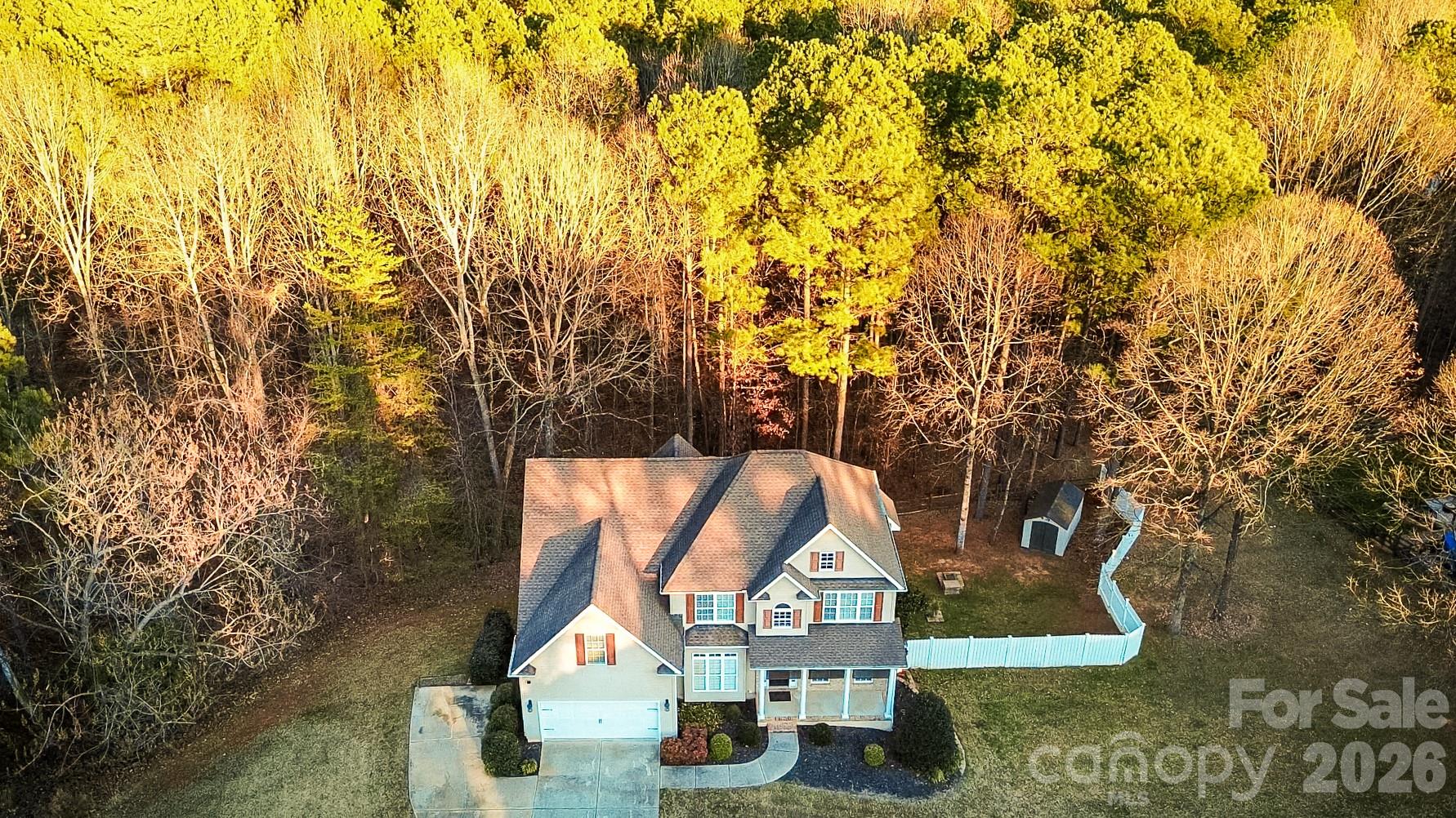 214 Harbor Landing Dr, Mooresville, NC 28117