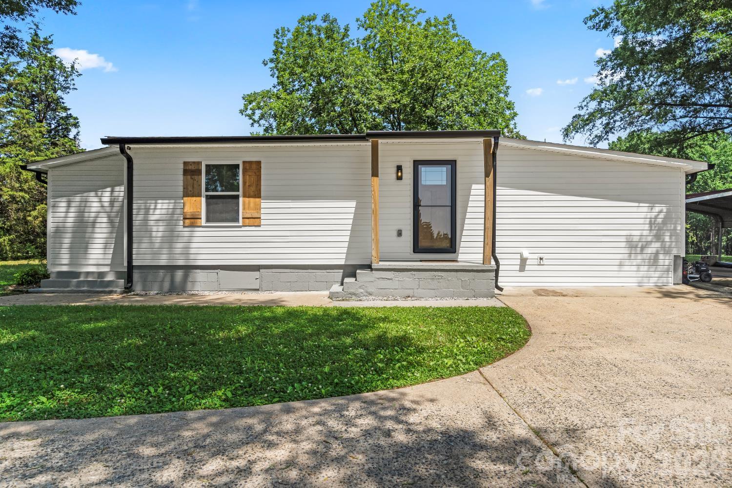 5740 Crouse Rd, Crouse, NC 28033