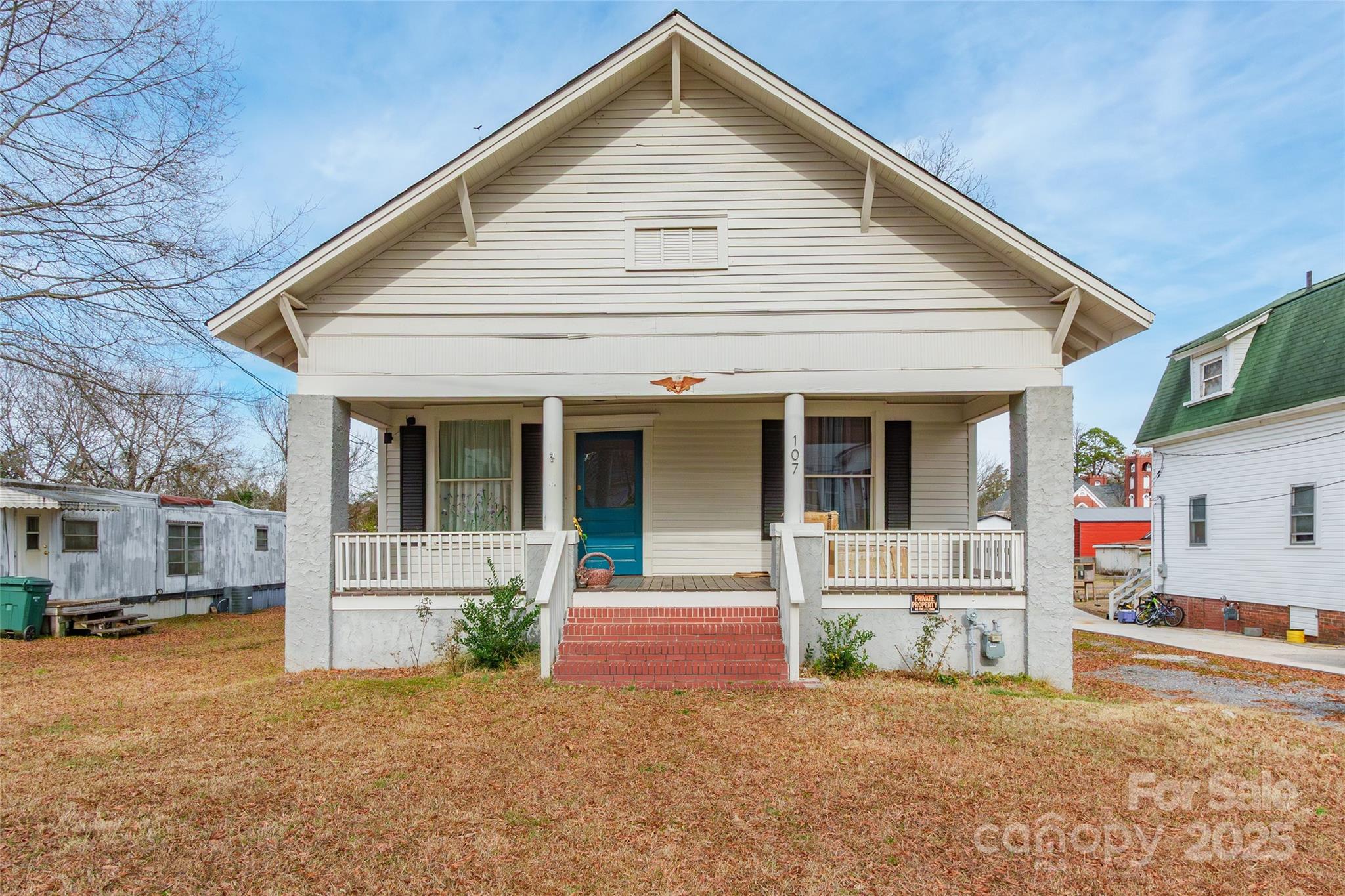 107 Hampton St, Chester, SC 29706