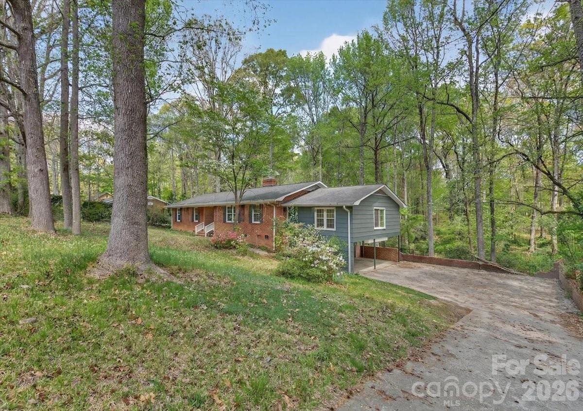 962 Sherwood Cir, Lancaster, SC 29720
