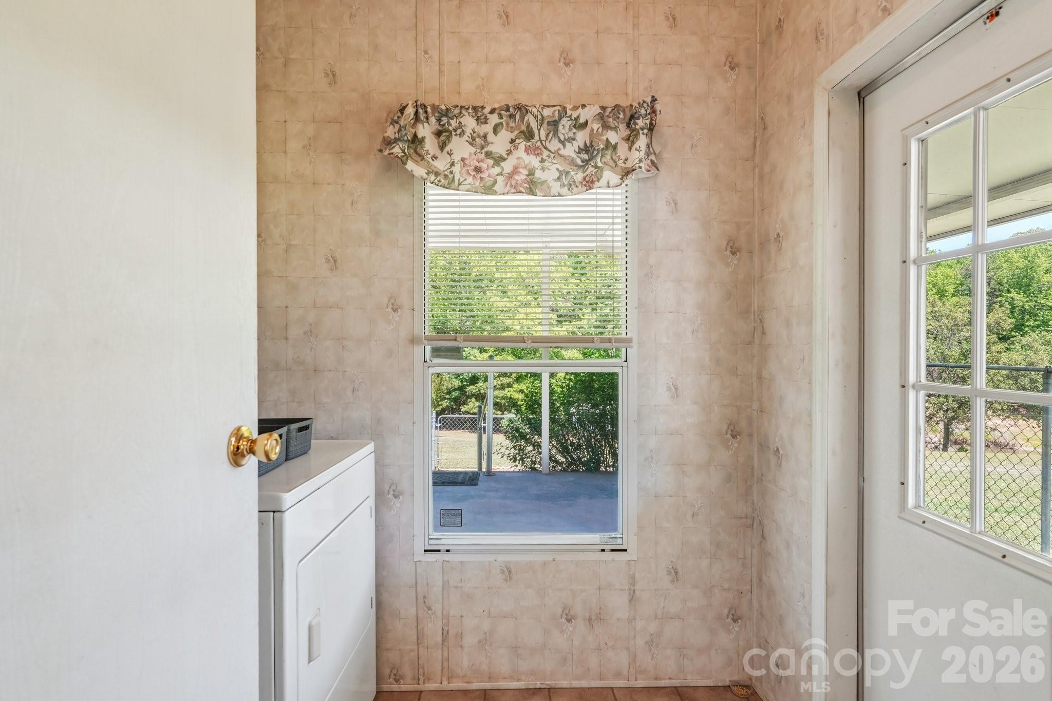 160 Allison Rd, Cowpens, SC 29330