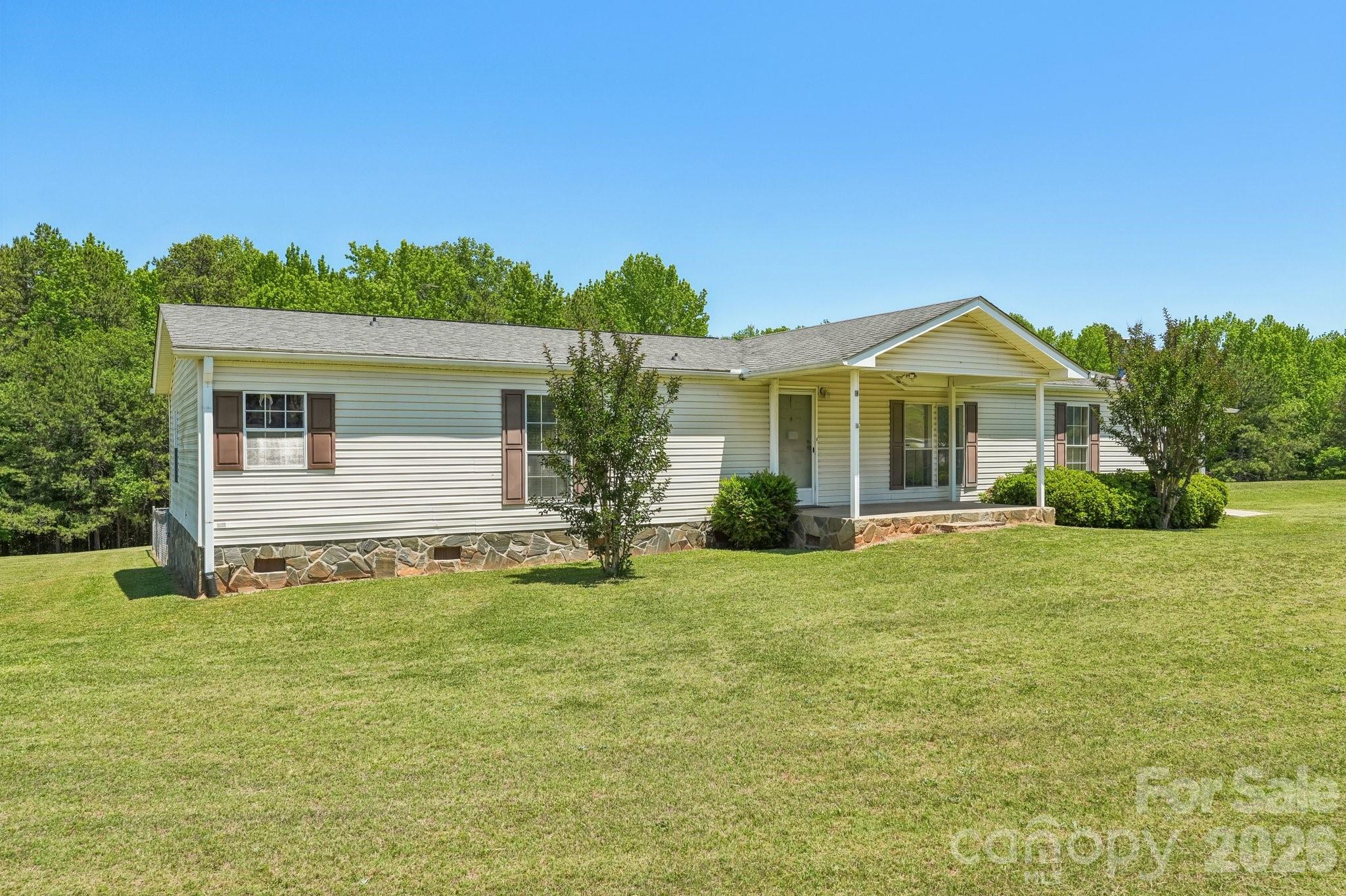 160 Allison Rd, Cowpens, SC 29330