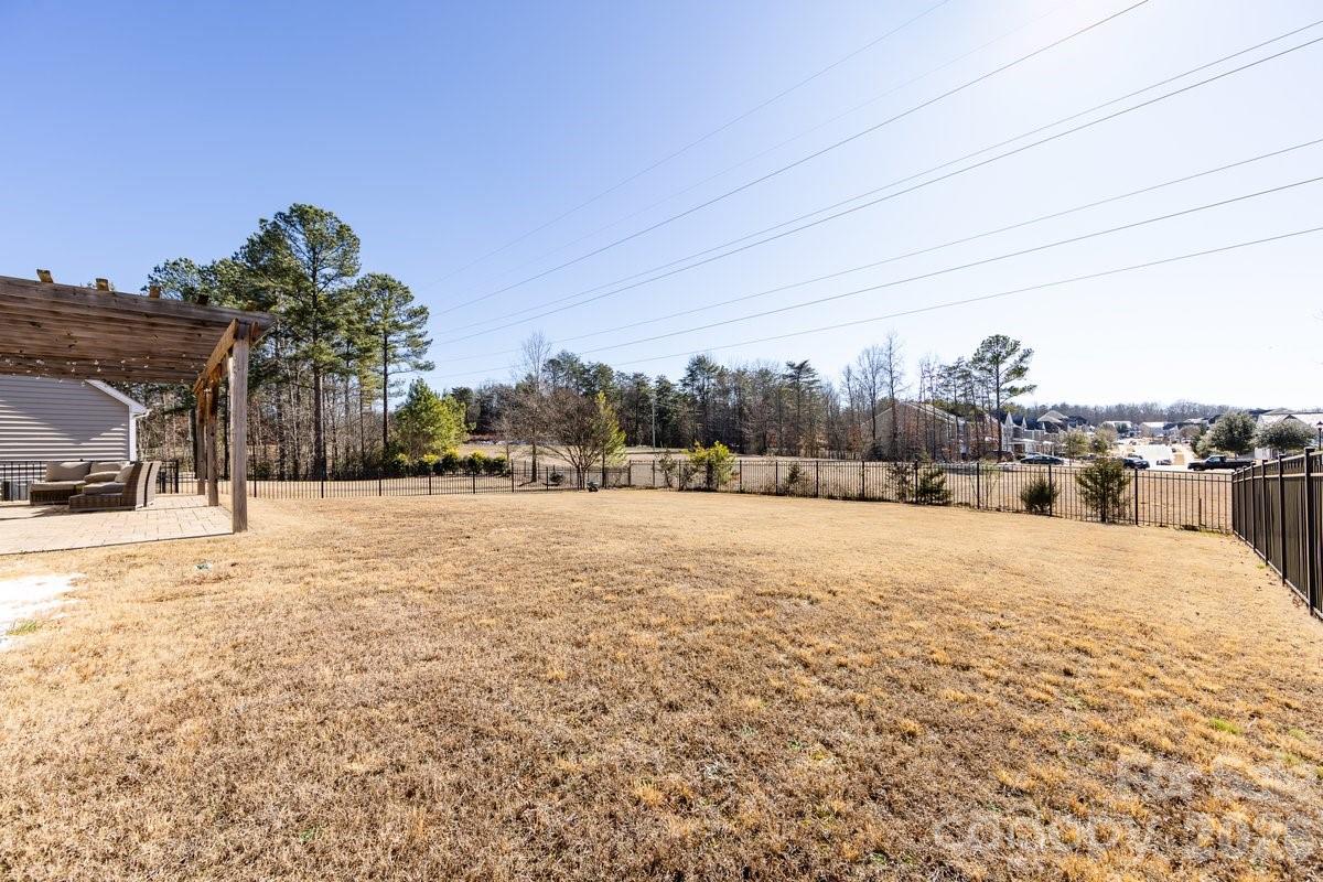 8931 Happiness Rd, Harrisburg, NC 28075