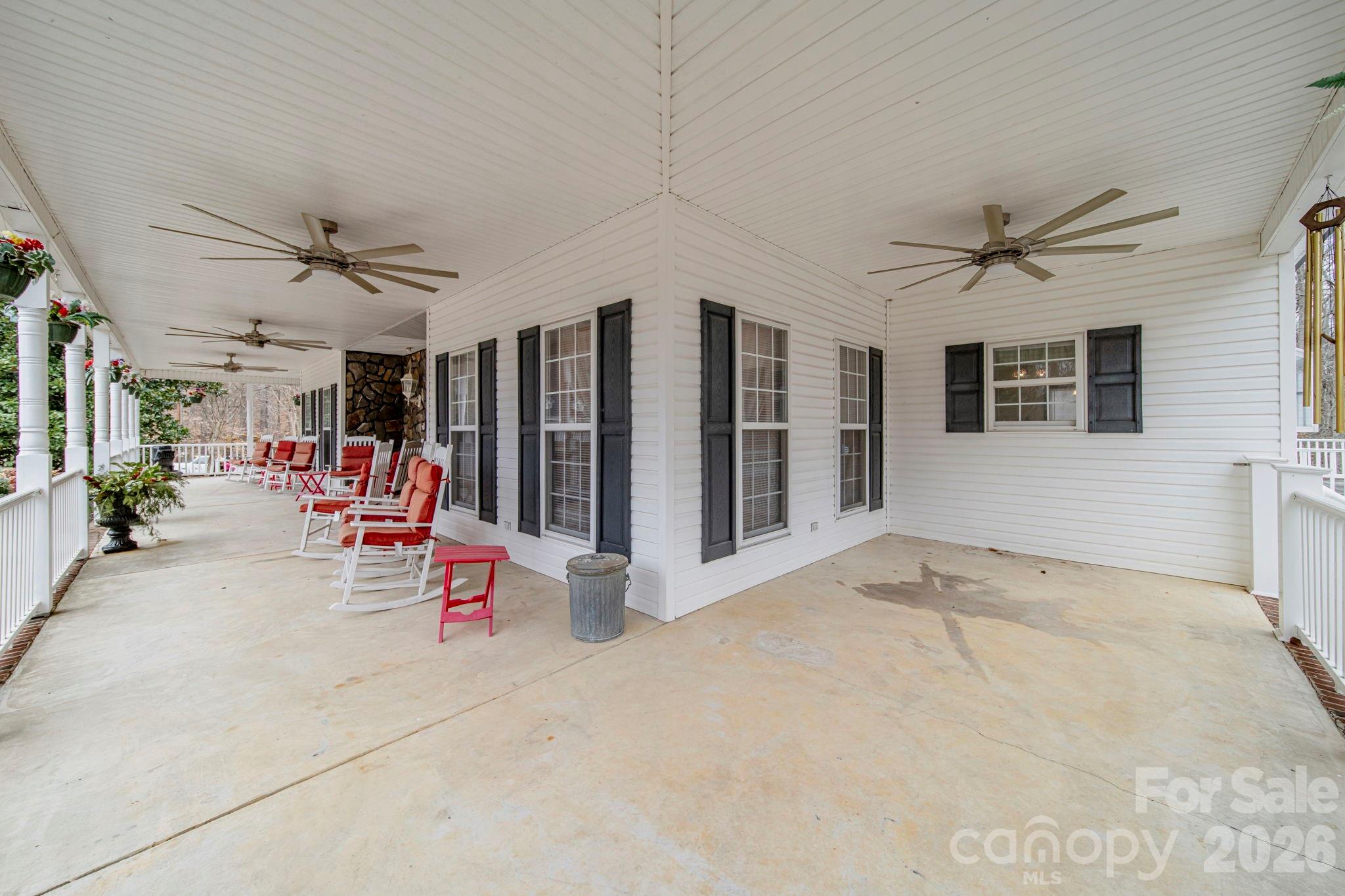 6650 Dellwood Dr, Kannapolis, NC 28081