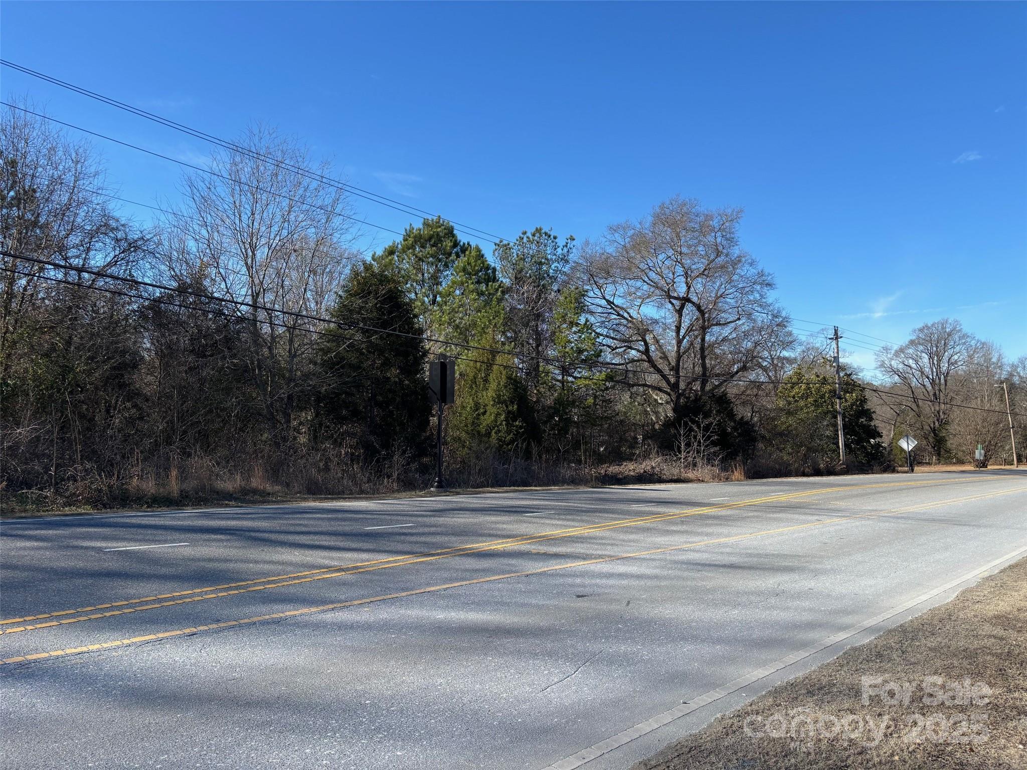 2015 Mountain Island Hw, Mount Holly, NC 28120