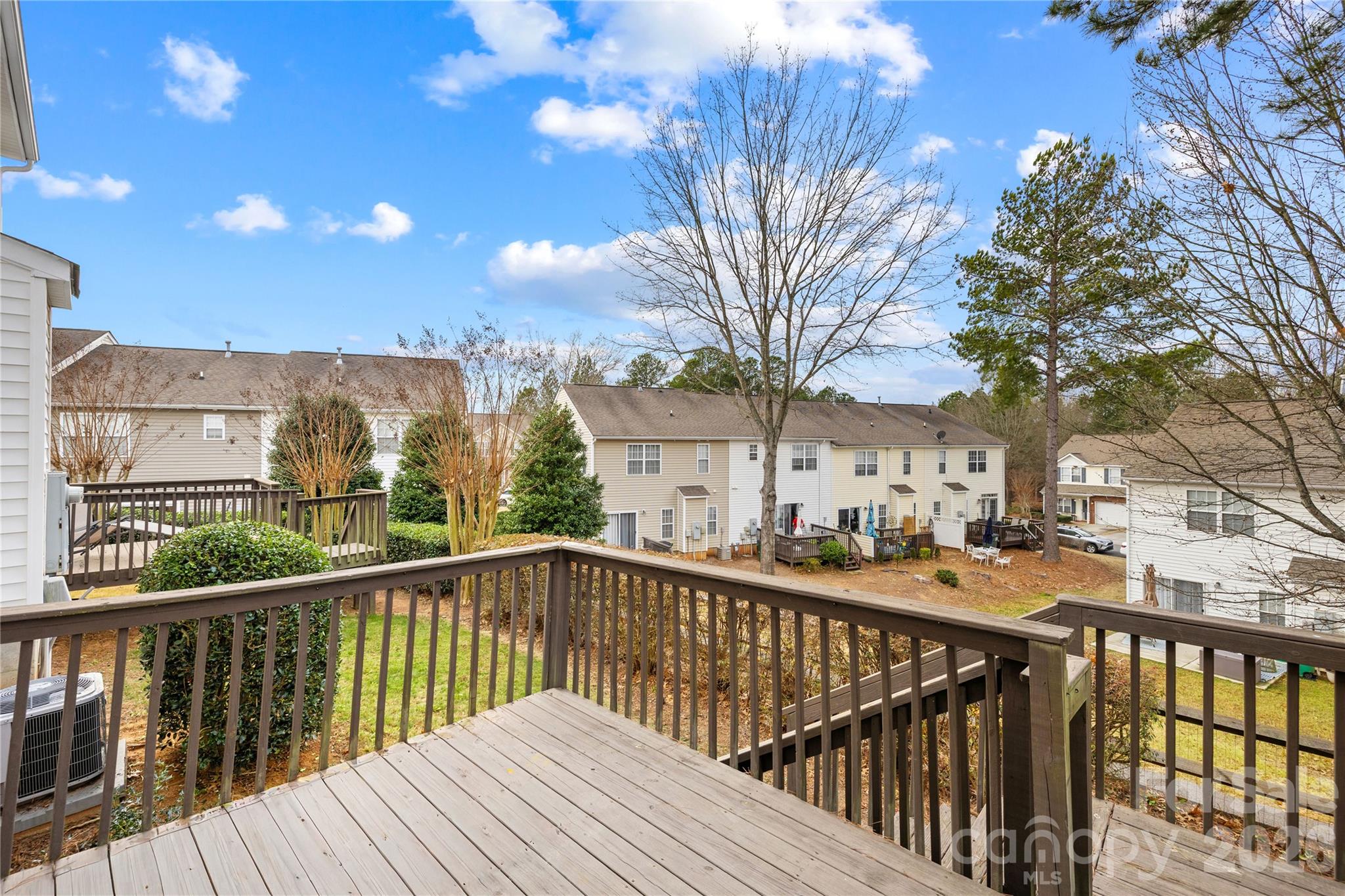 15558 Stronvar House Ln, Charlotte, NC 28277