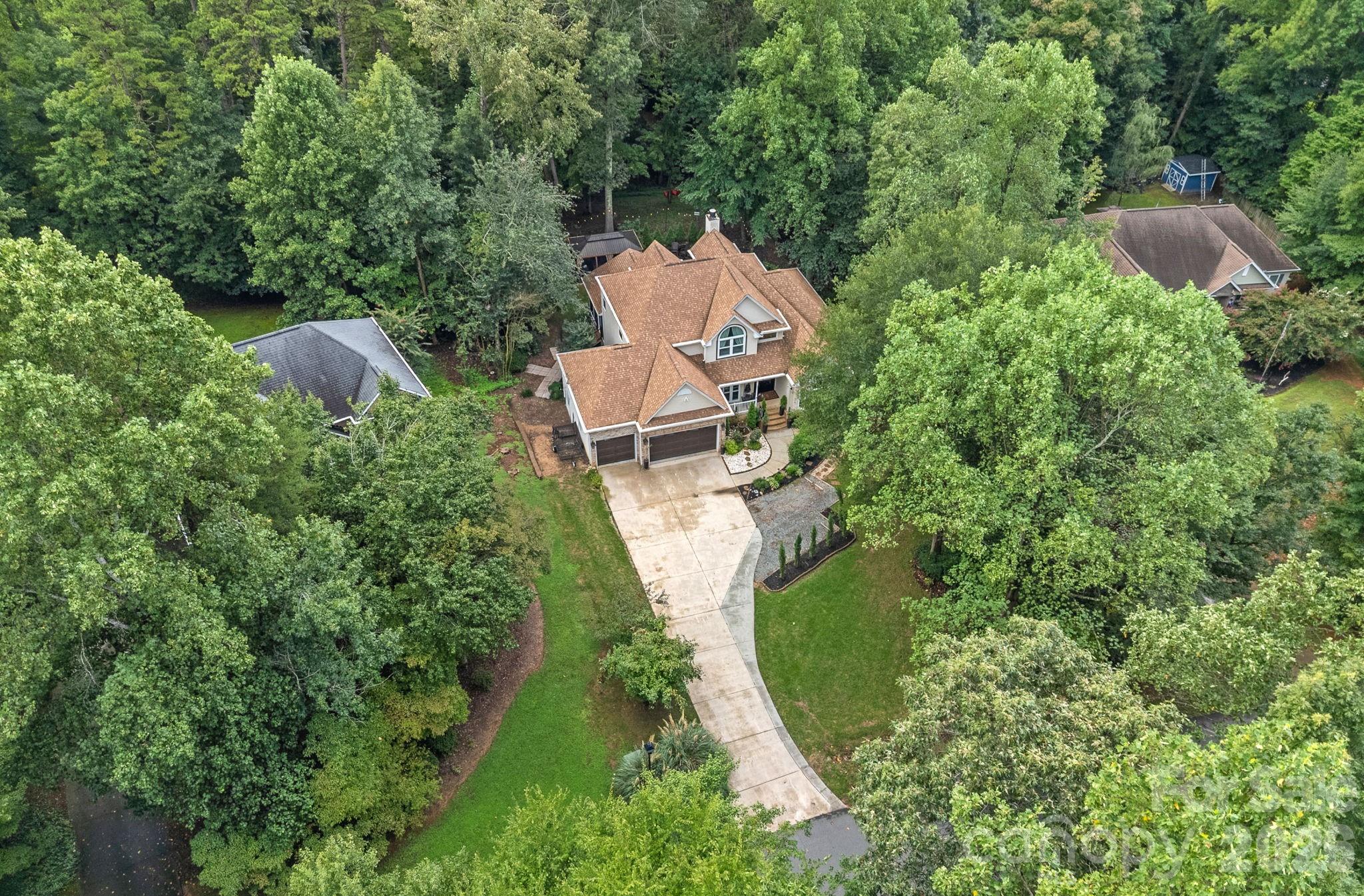 172 Tawny Bark Dr, Mooresville, NC 28117