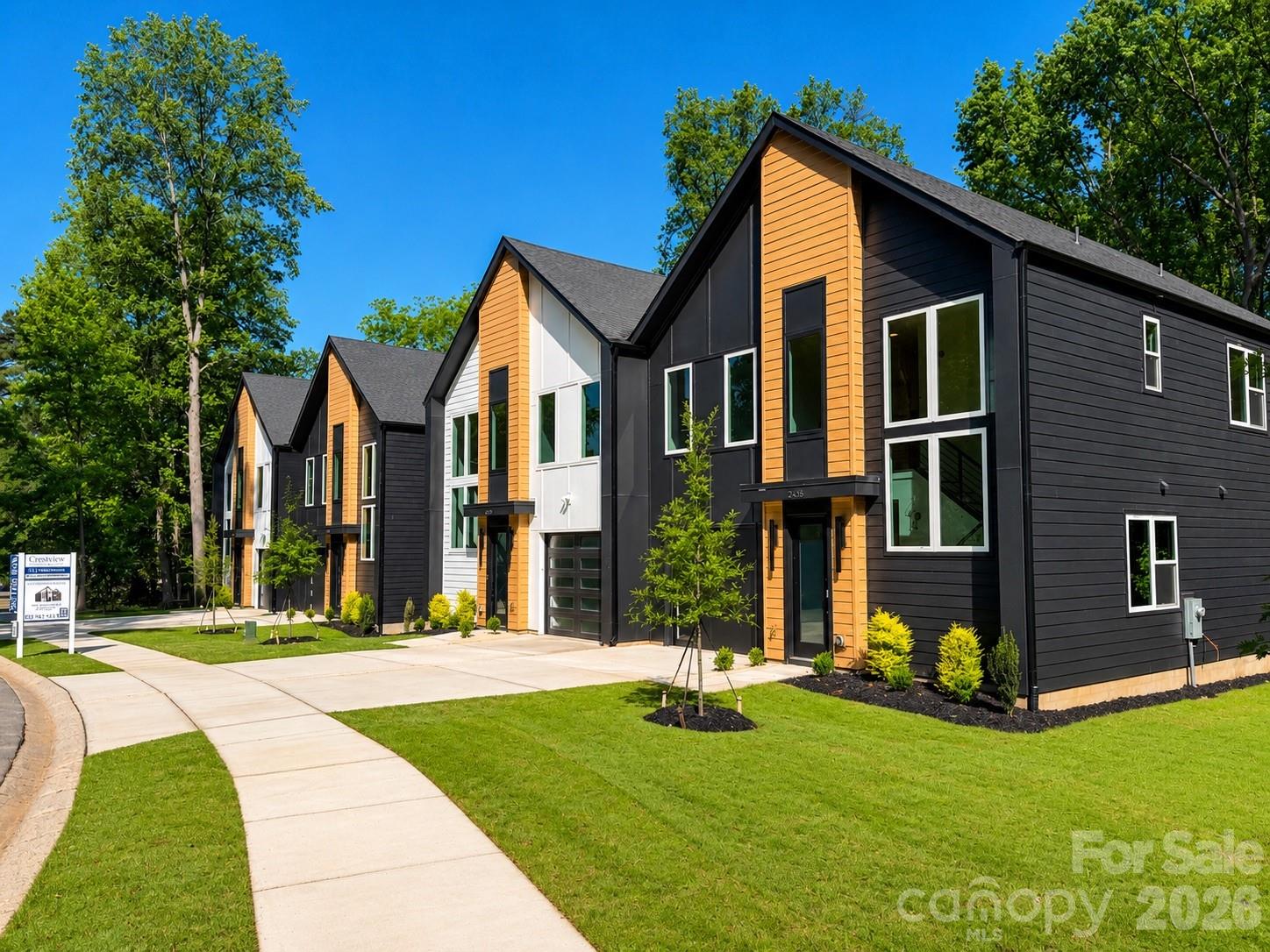 2412 Crestview Dr, Charlotte, NC 28216