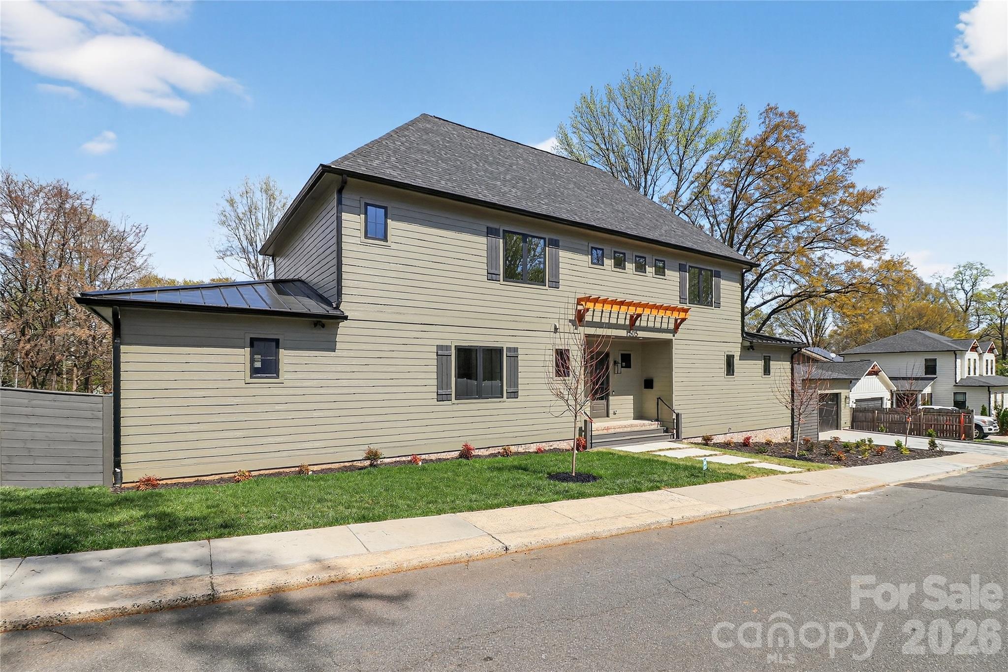 1505 Grace St, Charlotte, NC 28205