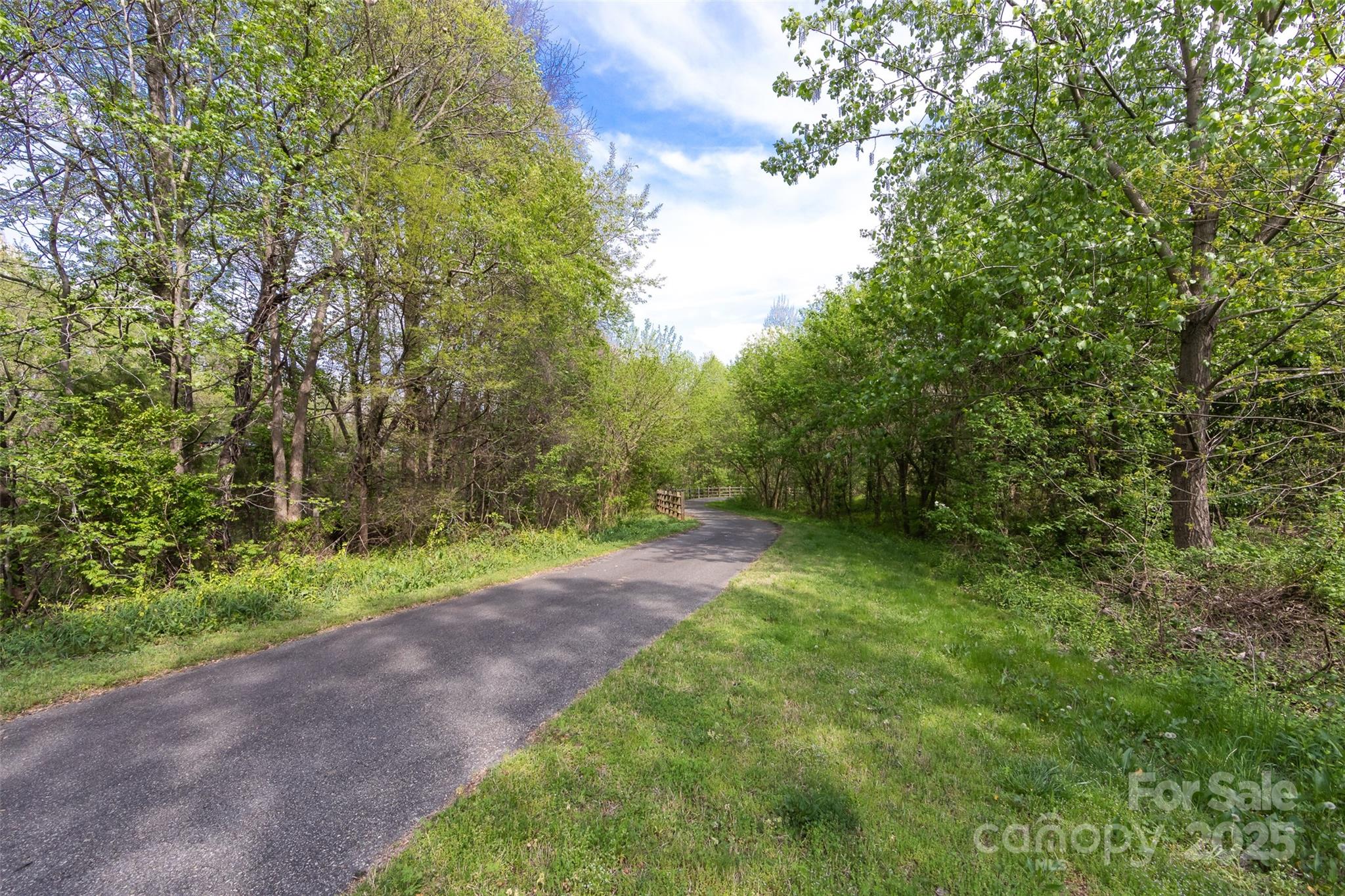 19763 Deer Valley Dr, Cornelius, NC 28031