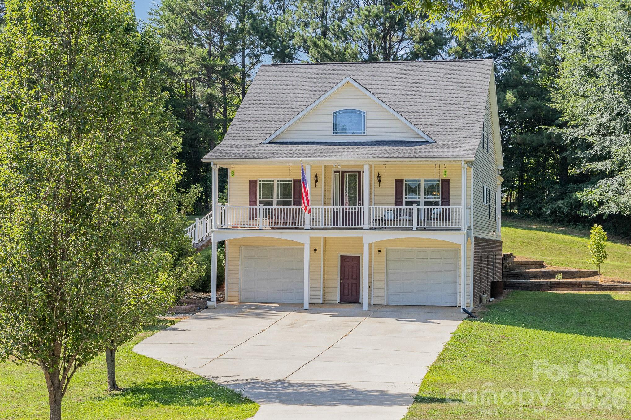 556 Peaceful Creek Dr, York, SC 29745
