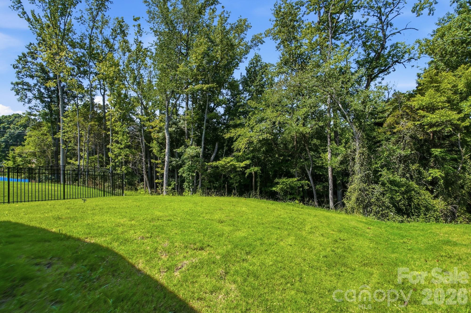 13115 Foxberry Rd, Charlotte, NC 28213