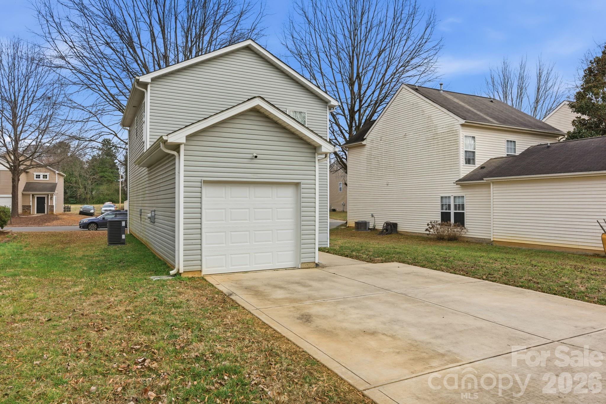 609 N Mulberry St, Statesville, NC 28677