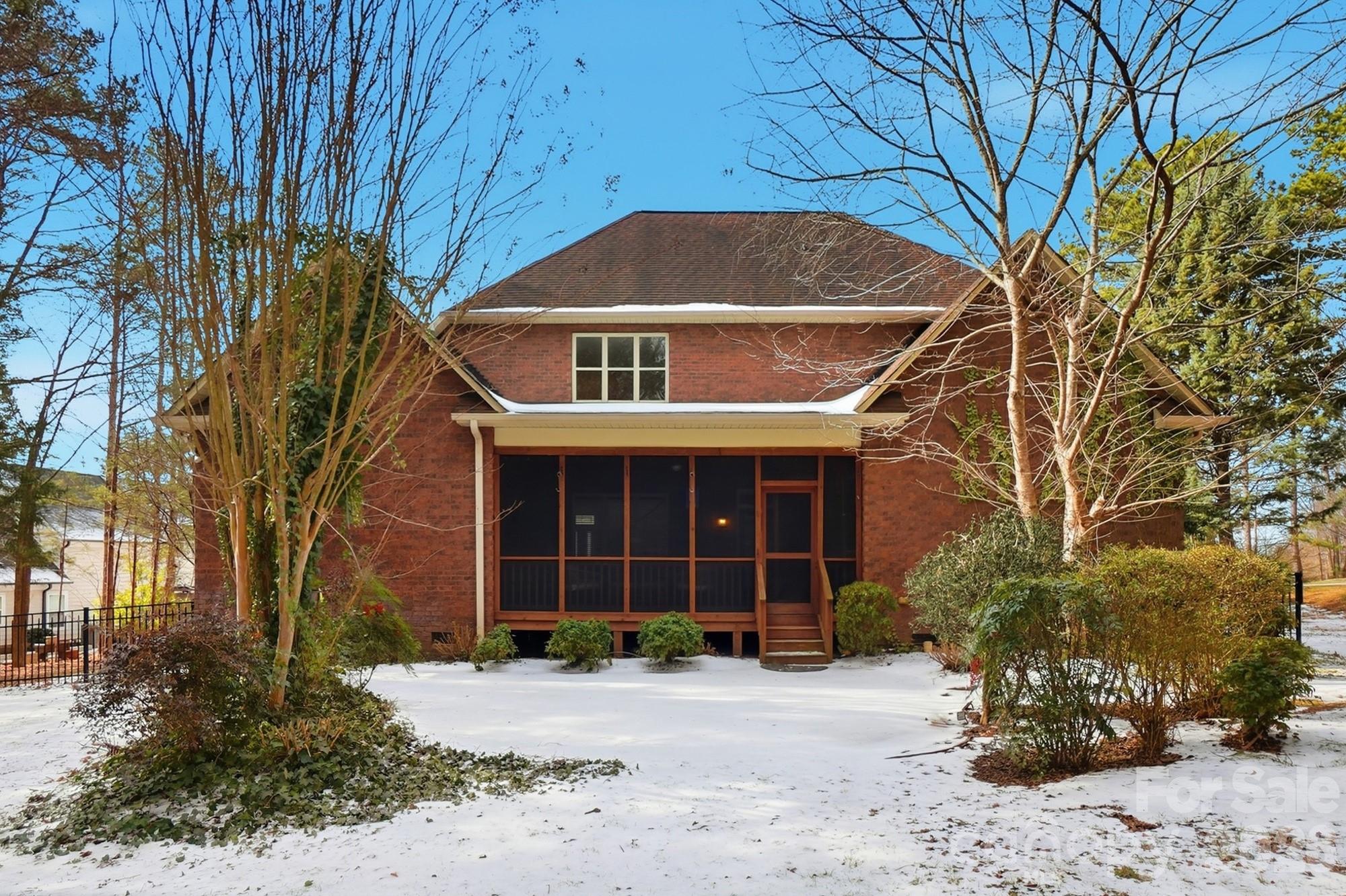 160 Arrow Point Ln, Davidson, NC 28036