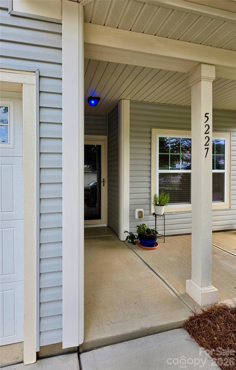 5227 Crystal Lakes Dr, Rock Hill, SC 29732
