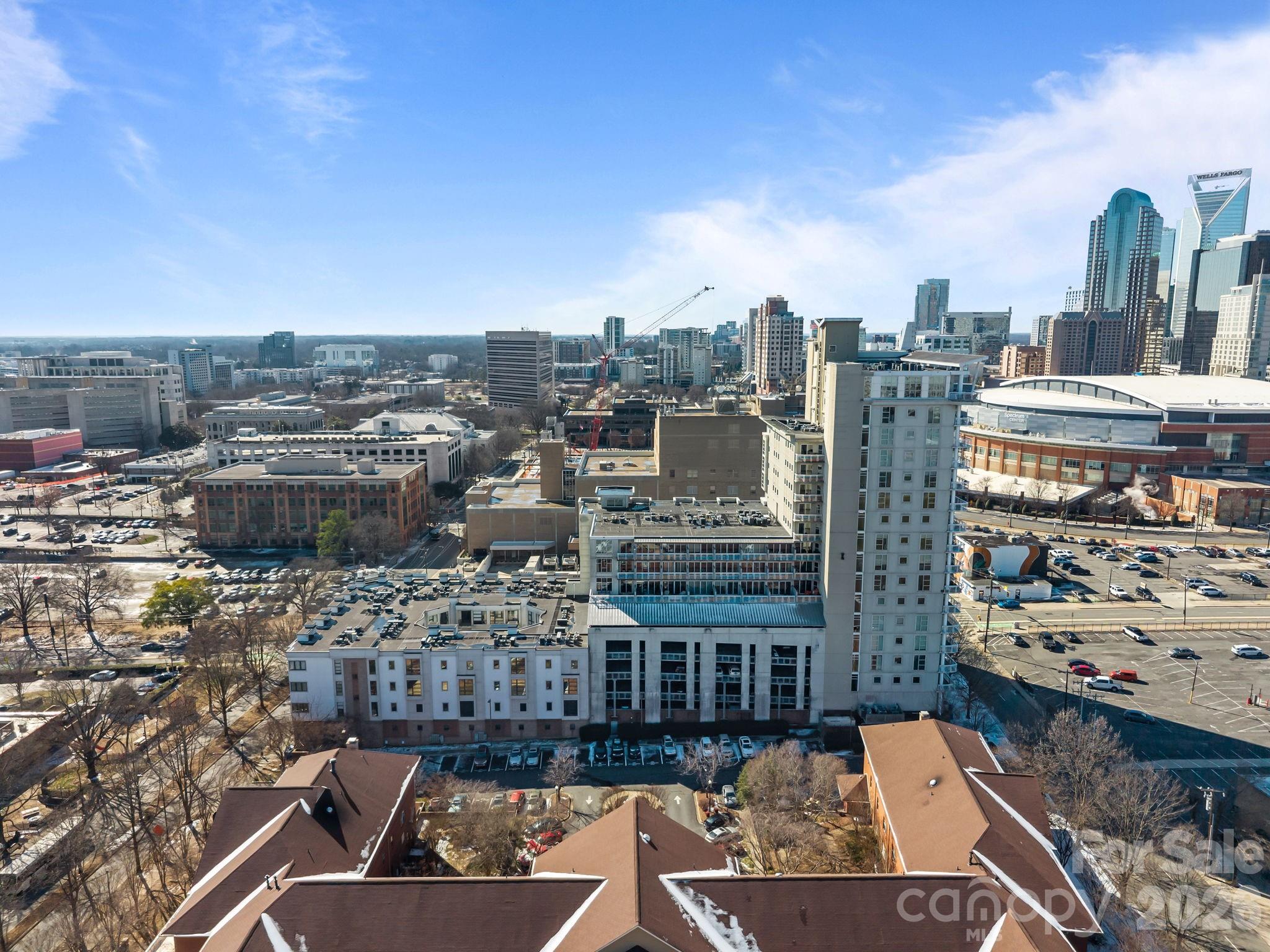 505 E 6th St #912, Charlotte, NC 28202