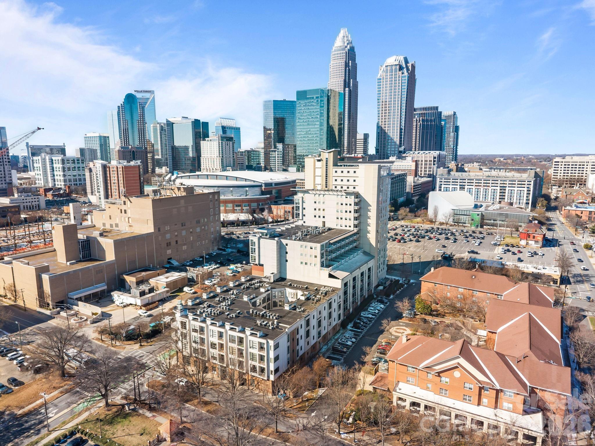 505 E 6th St #912, Charlotte, NC 28202