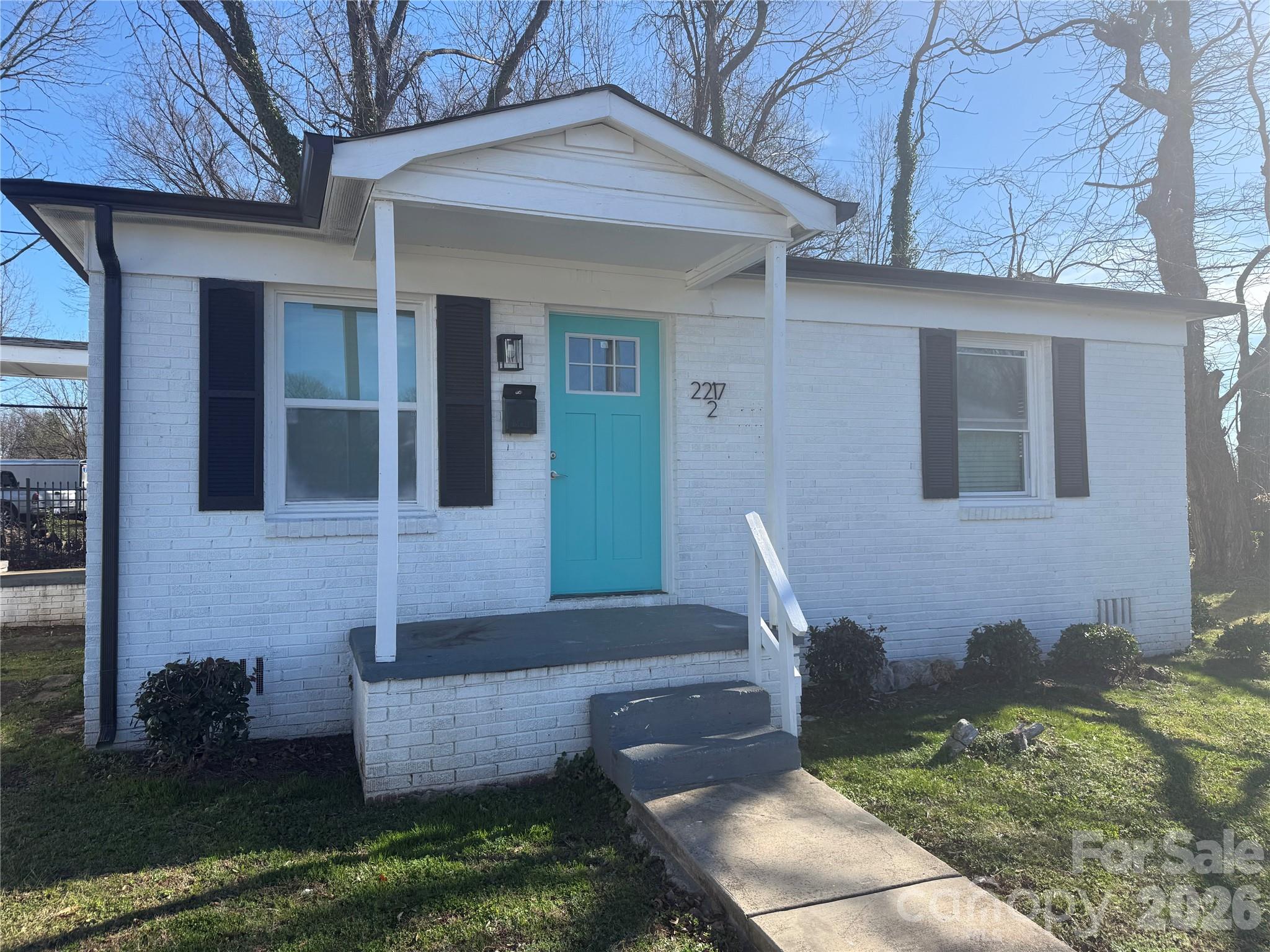 2213 Alma Ct, Charlotte, NC 28206