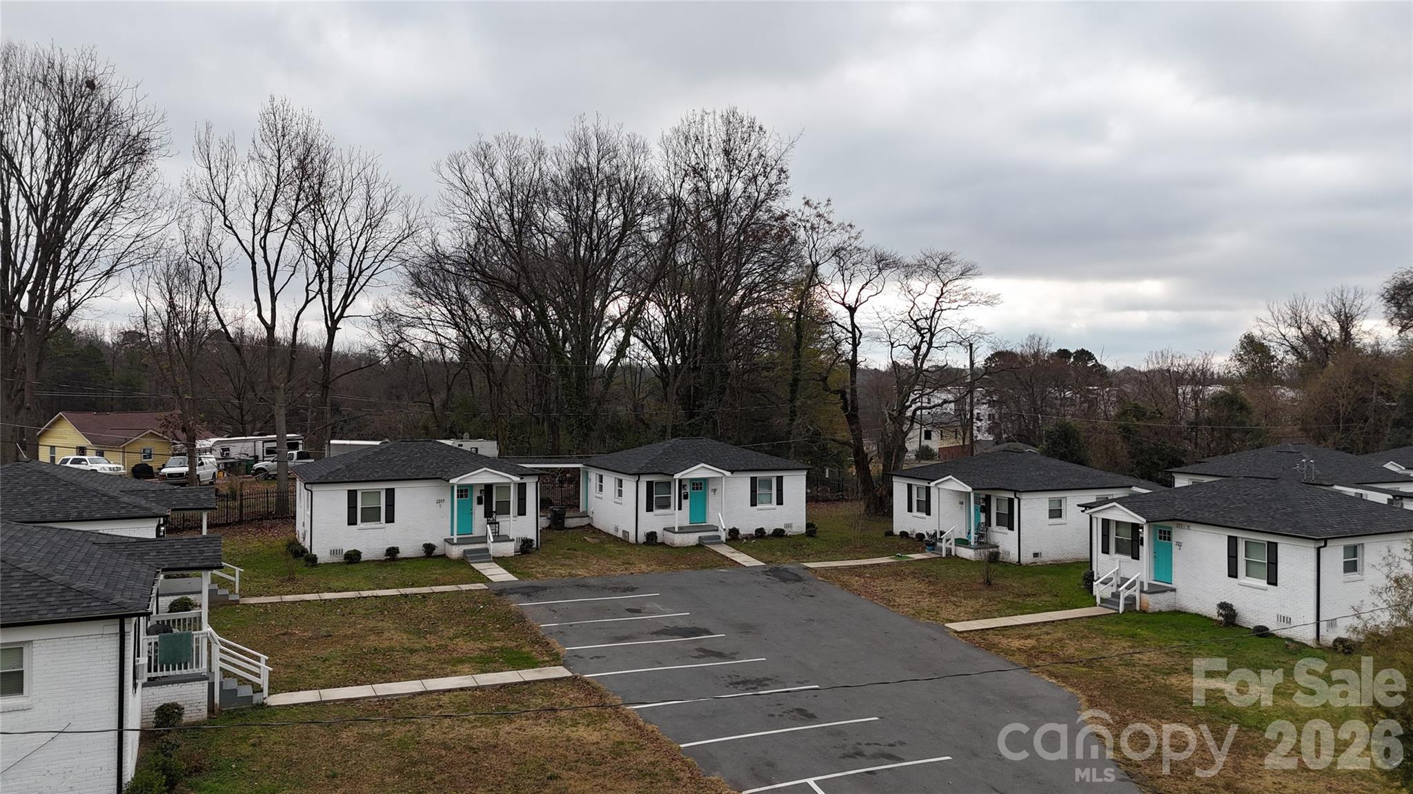 2213 Alma Ct, Charlotte, NC 28206