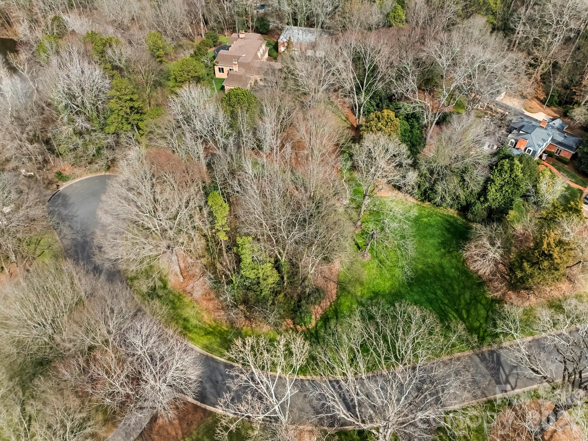 2722 Loch Ln, Charlotte, NC 28226