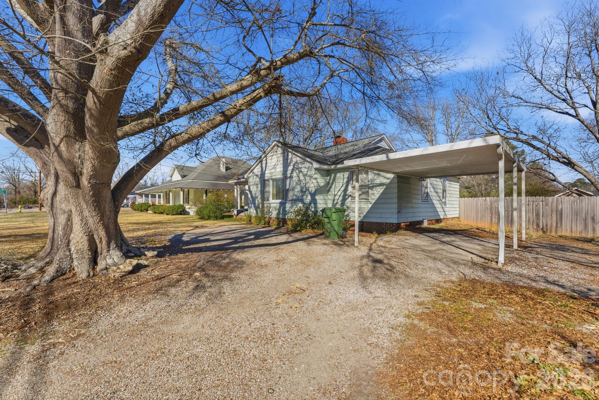 802 Chesterfield Ave, Lancaster, SC 29720
