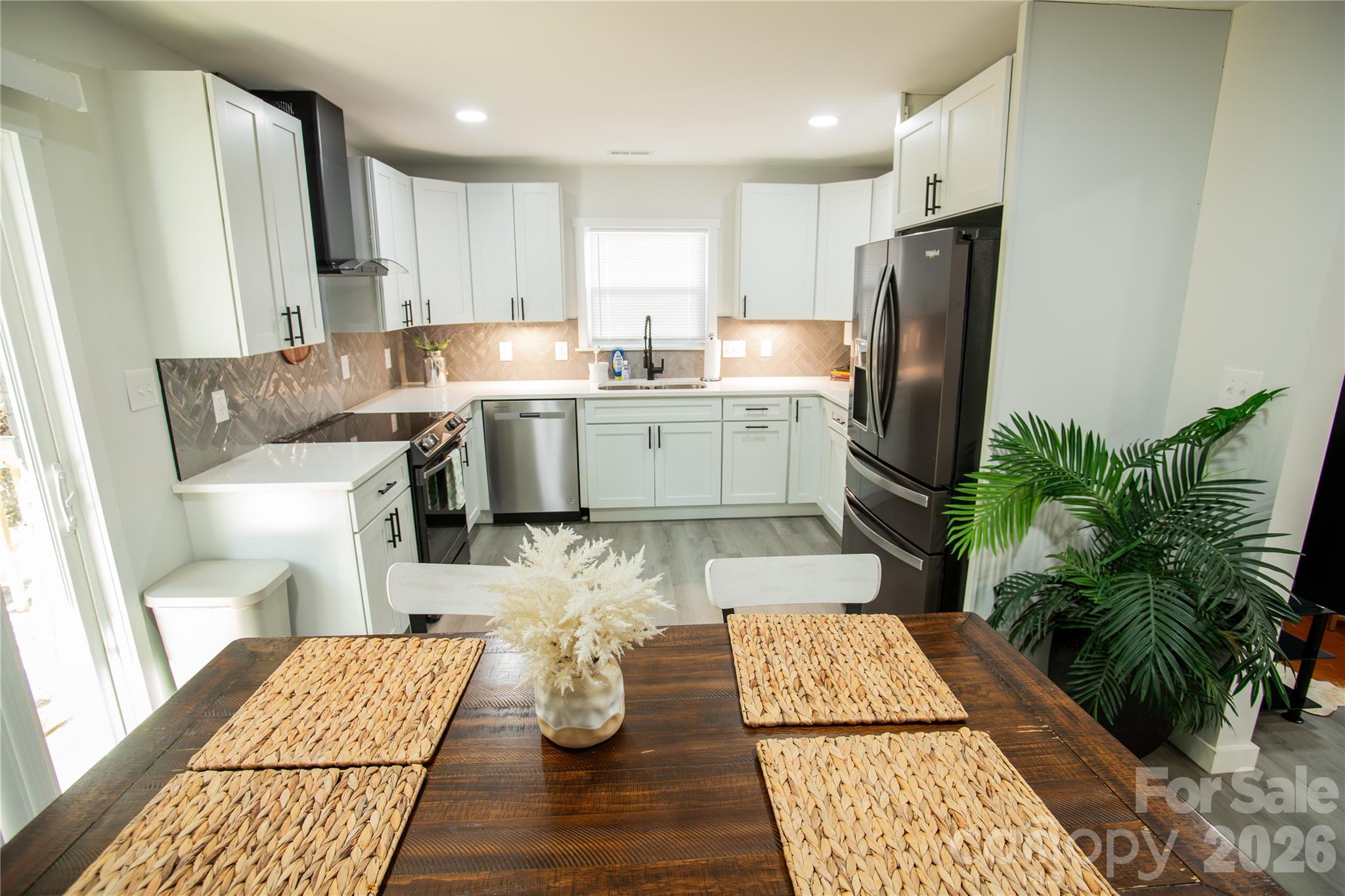 2116 Eastway Dr, Charlotte, NC 28205