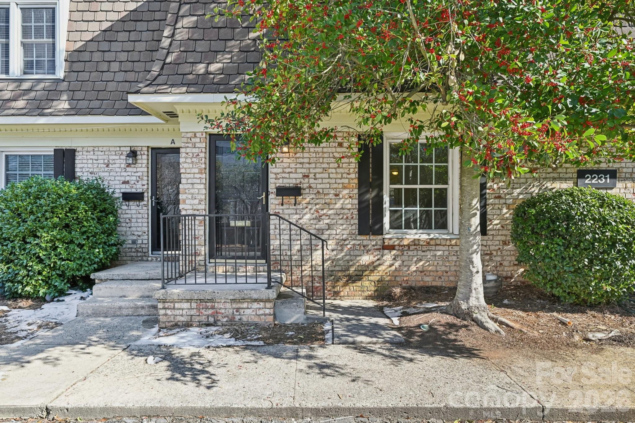 2231 Rexford Rd #B, Charlotte, NC 28211
