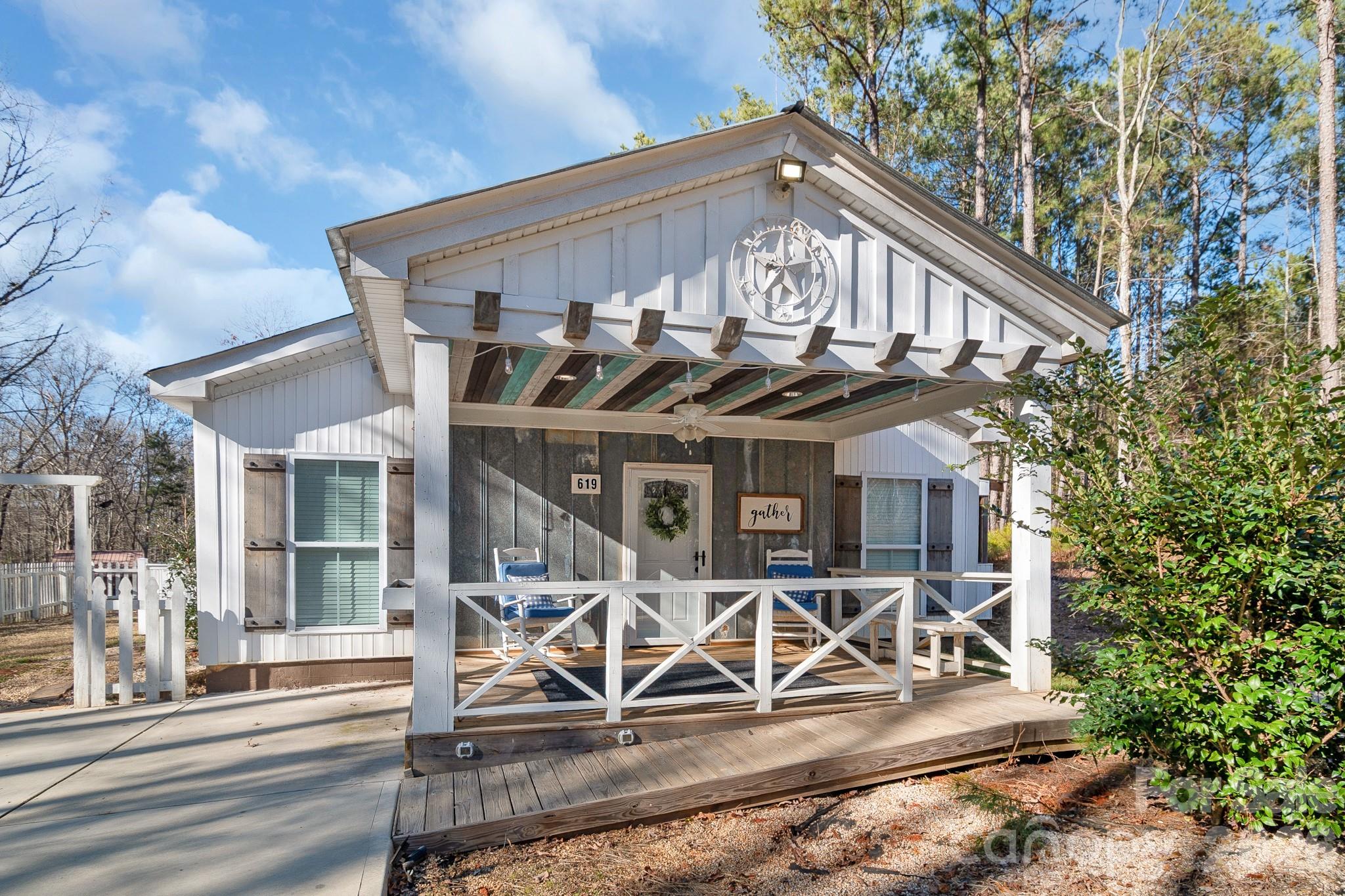 619 Hubbard Dr, Lancaster, SC 29720