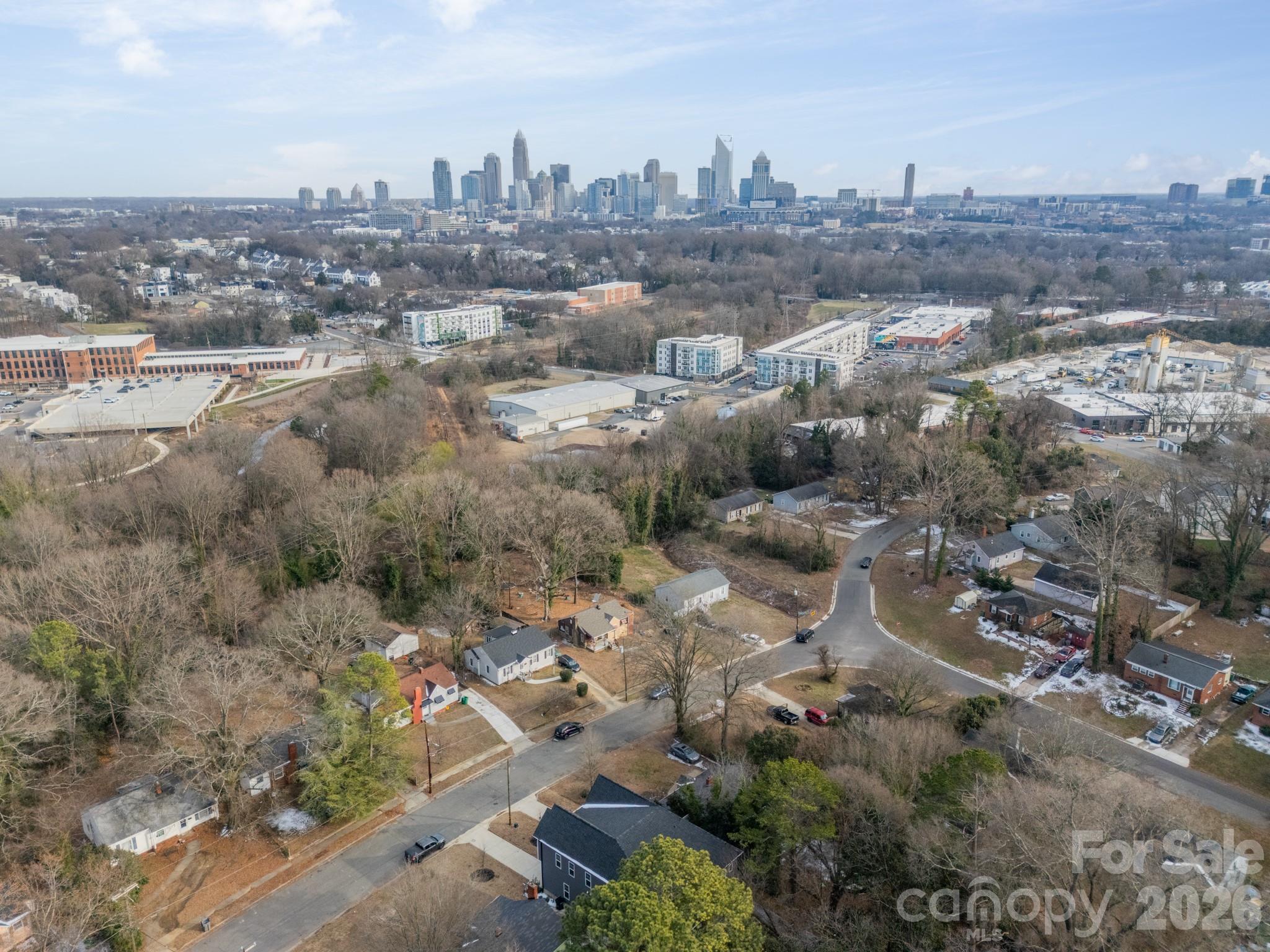 608 Ambassador St, Charlotte, NC 28208