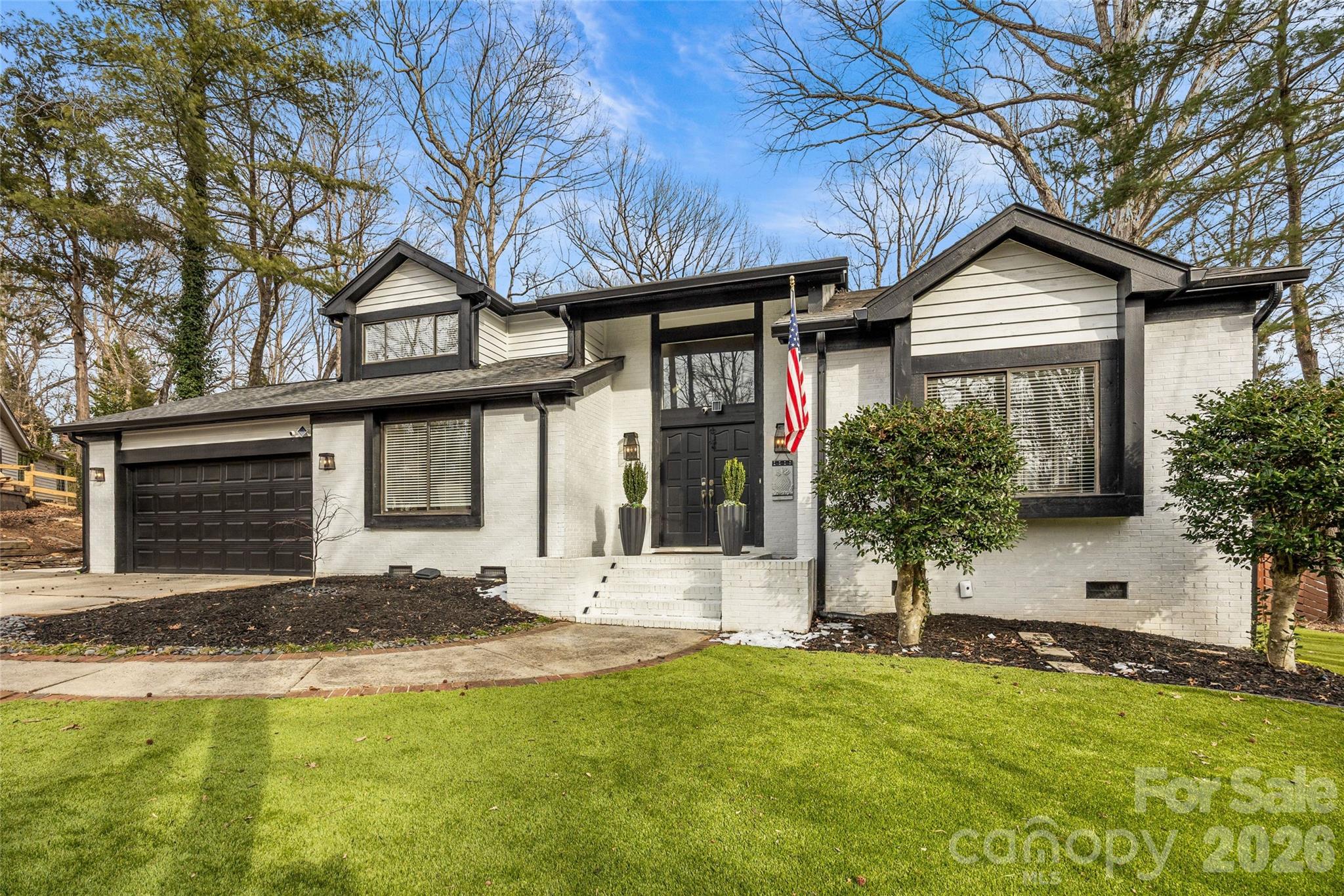 9562 Hunting Ct, Matthews, NC 28105