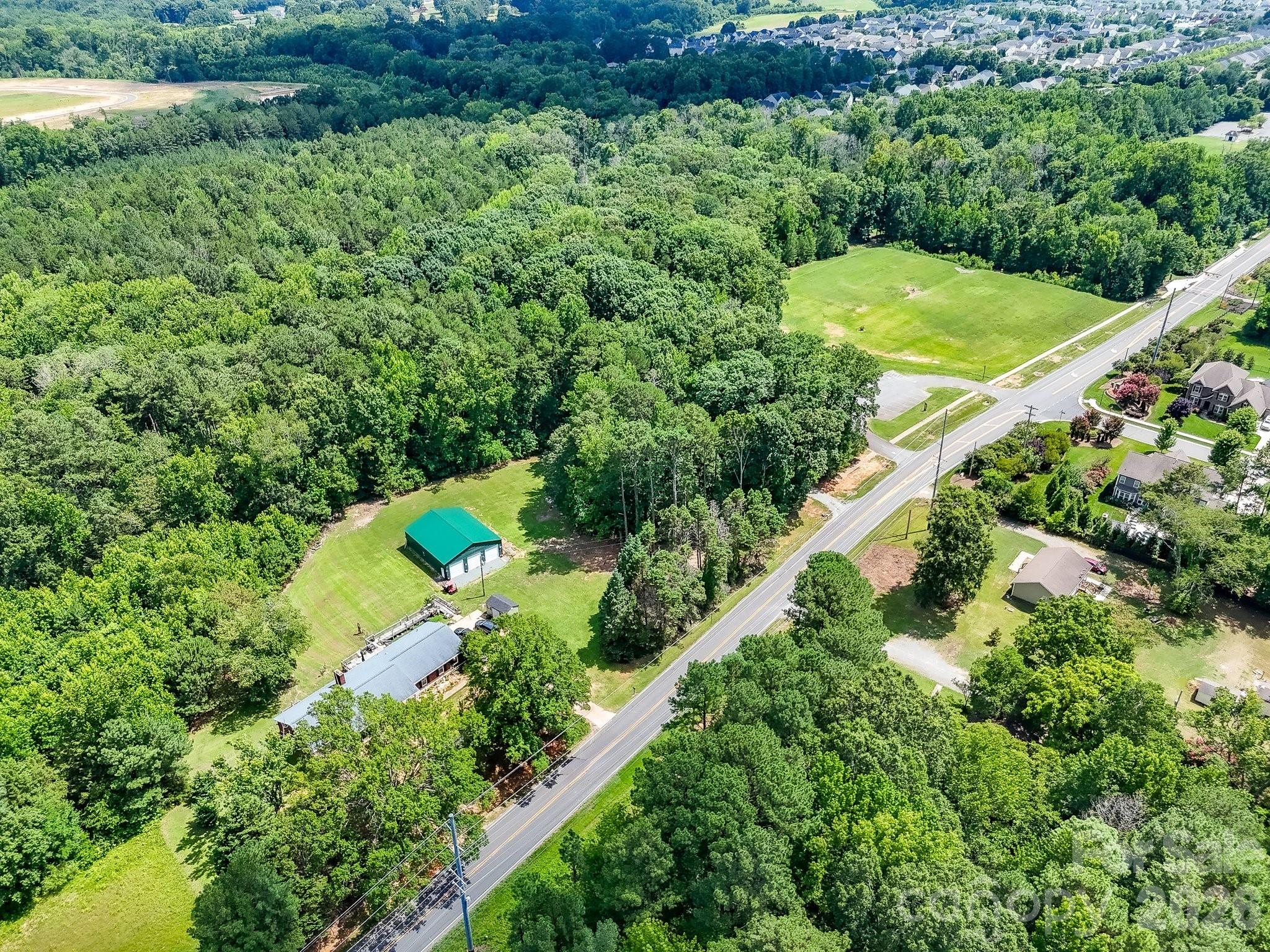 1209 Vickery Dr, Matthews, NC 28104