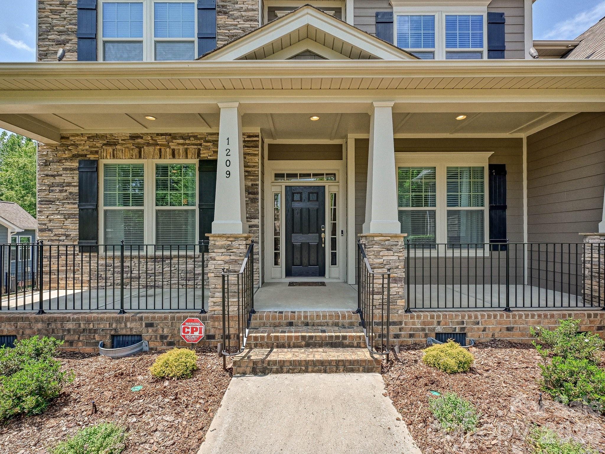 1209 Vickery Dr, Matthews, NC 28104