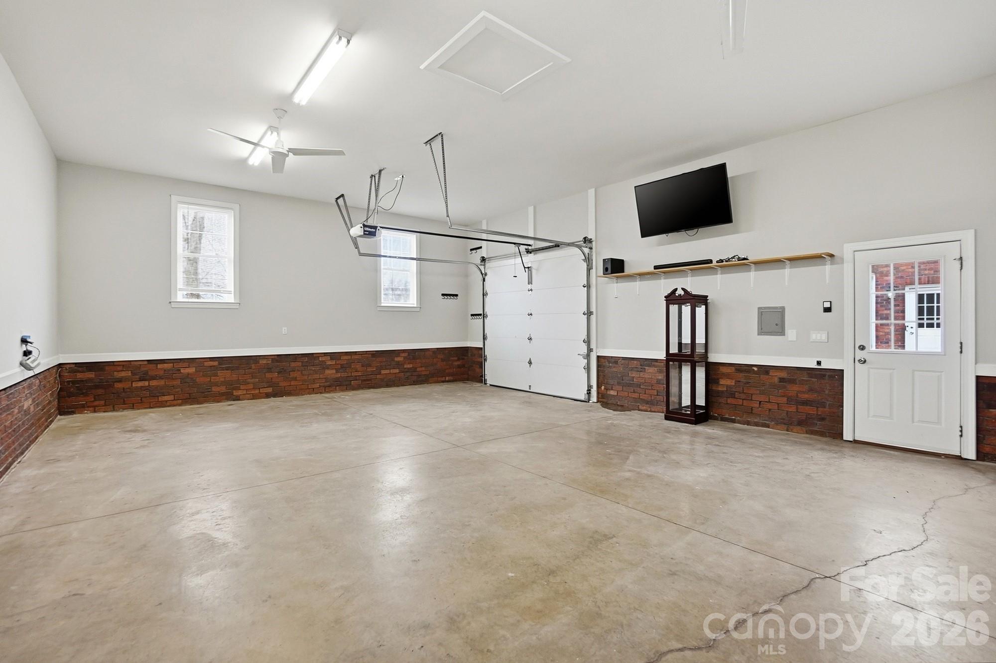 6104 Charity Dr, Marshville, NC 28103