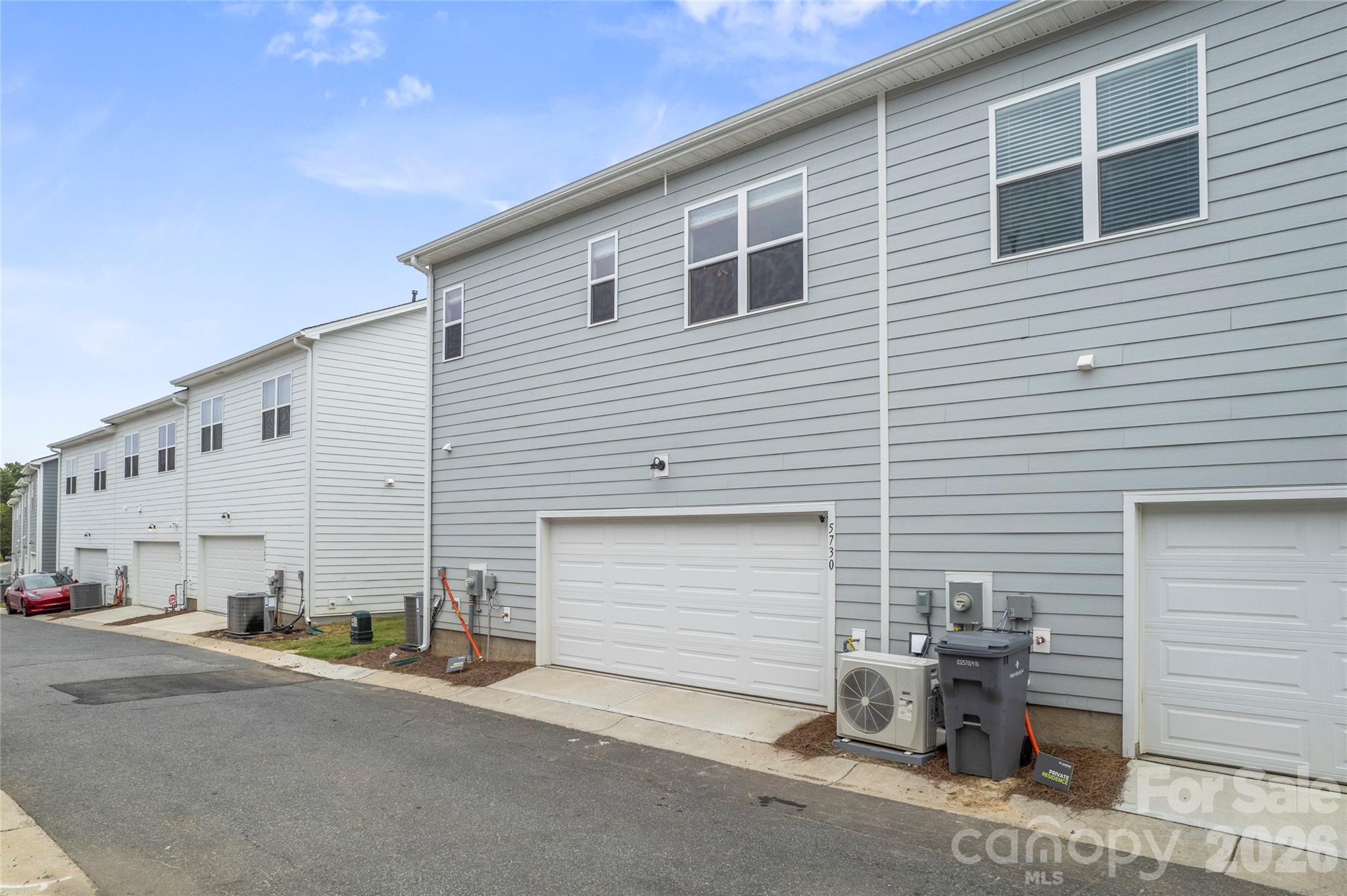 5730 Clear Creek Ln, Charlotte, NC 28215