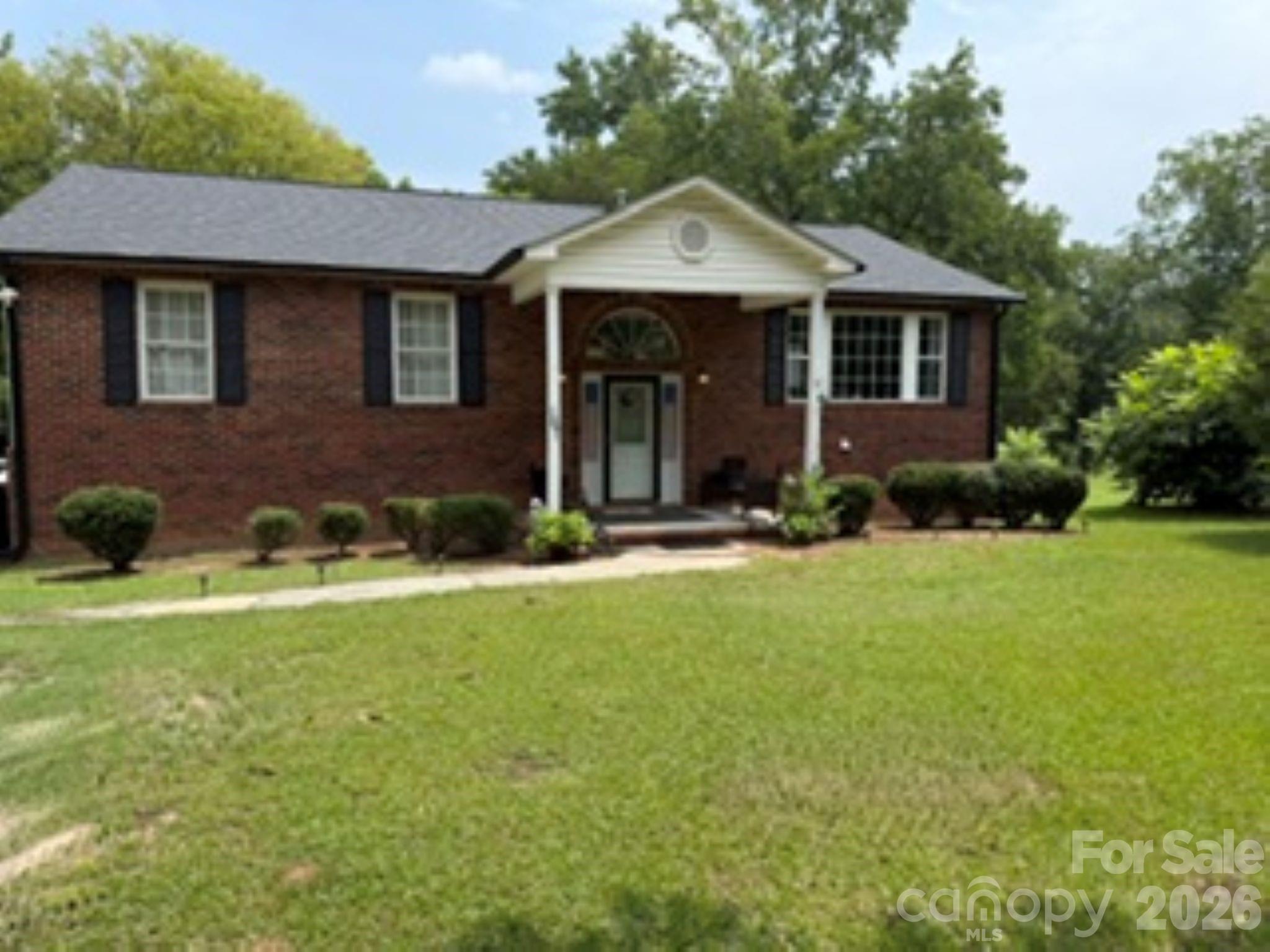 167 S Main St, Richburg, SC 29729
