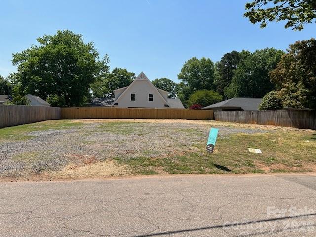 814 Bertonley Ave, Charlotte, NC 28211