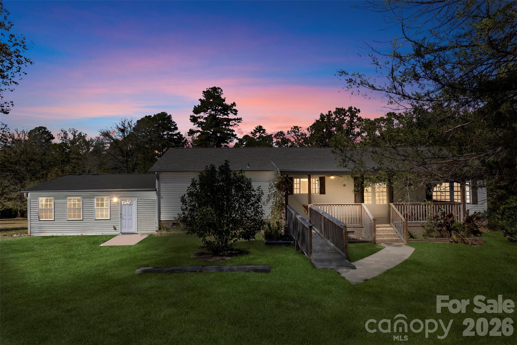 2411 Mission Rd, York, SC 29745