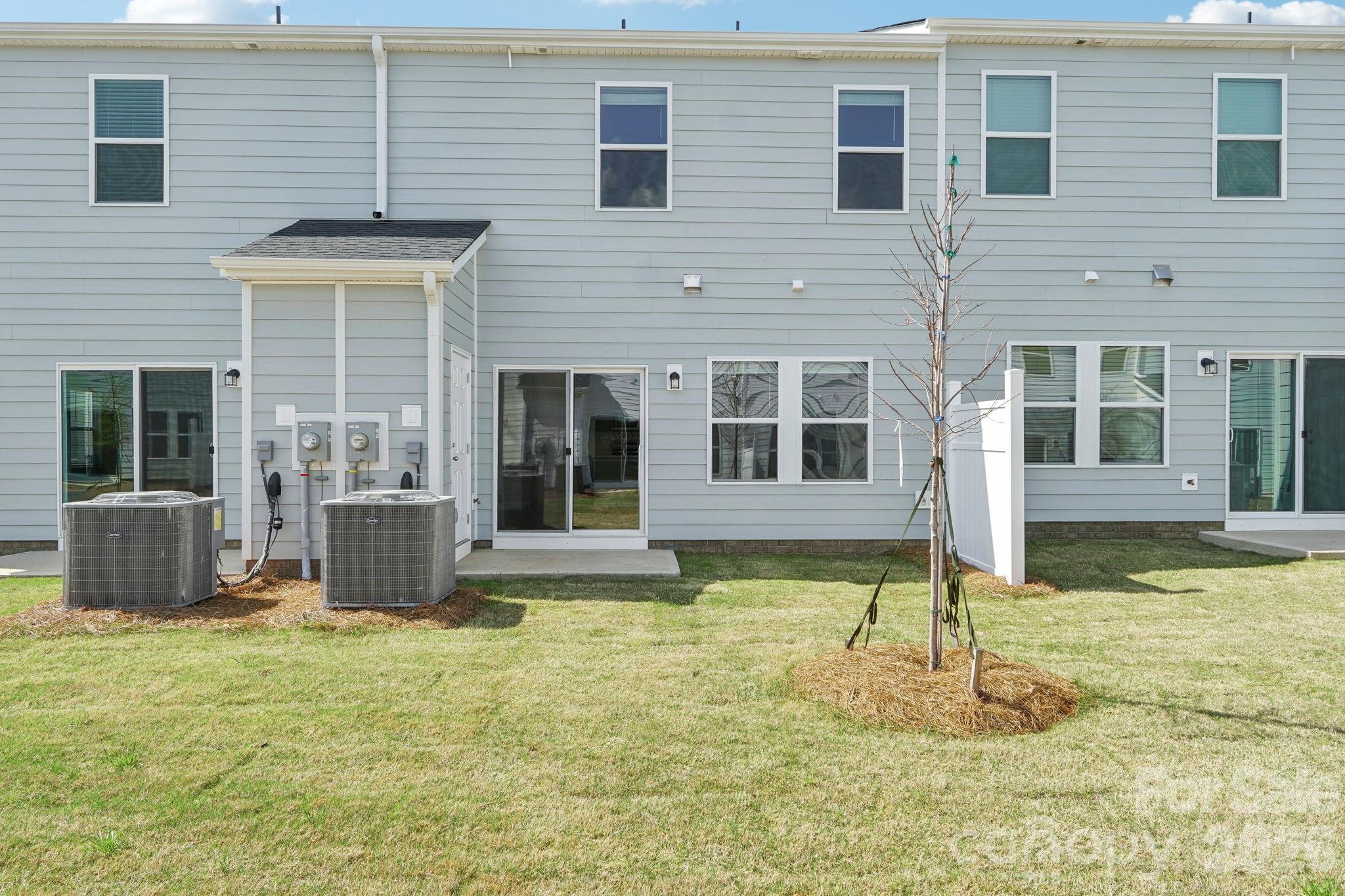 8116 Hidden Springs Trl, Charlotte, NC 28216