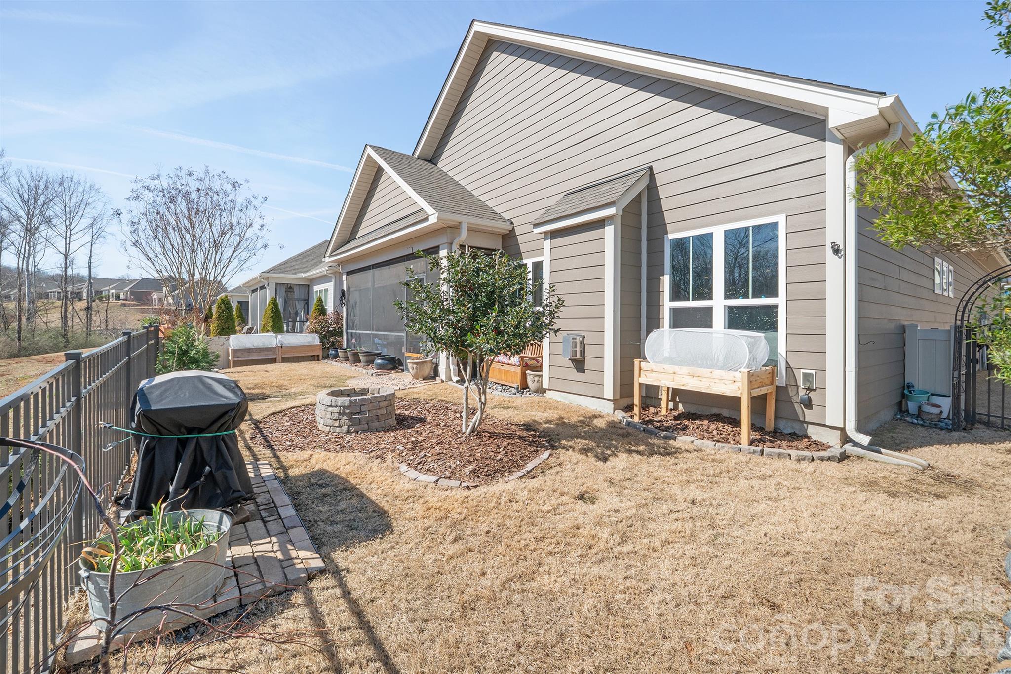 3081 Spring Forest Rd, Harrisburg, NC 28075