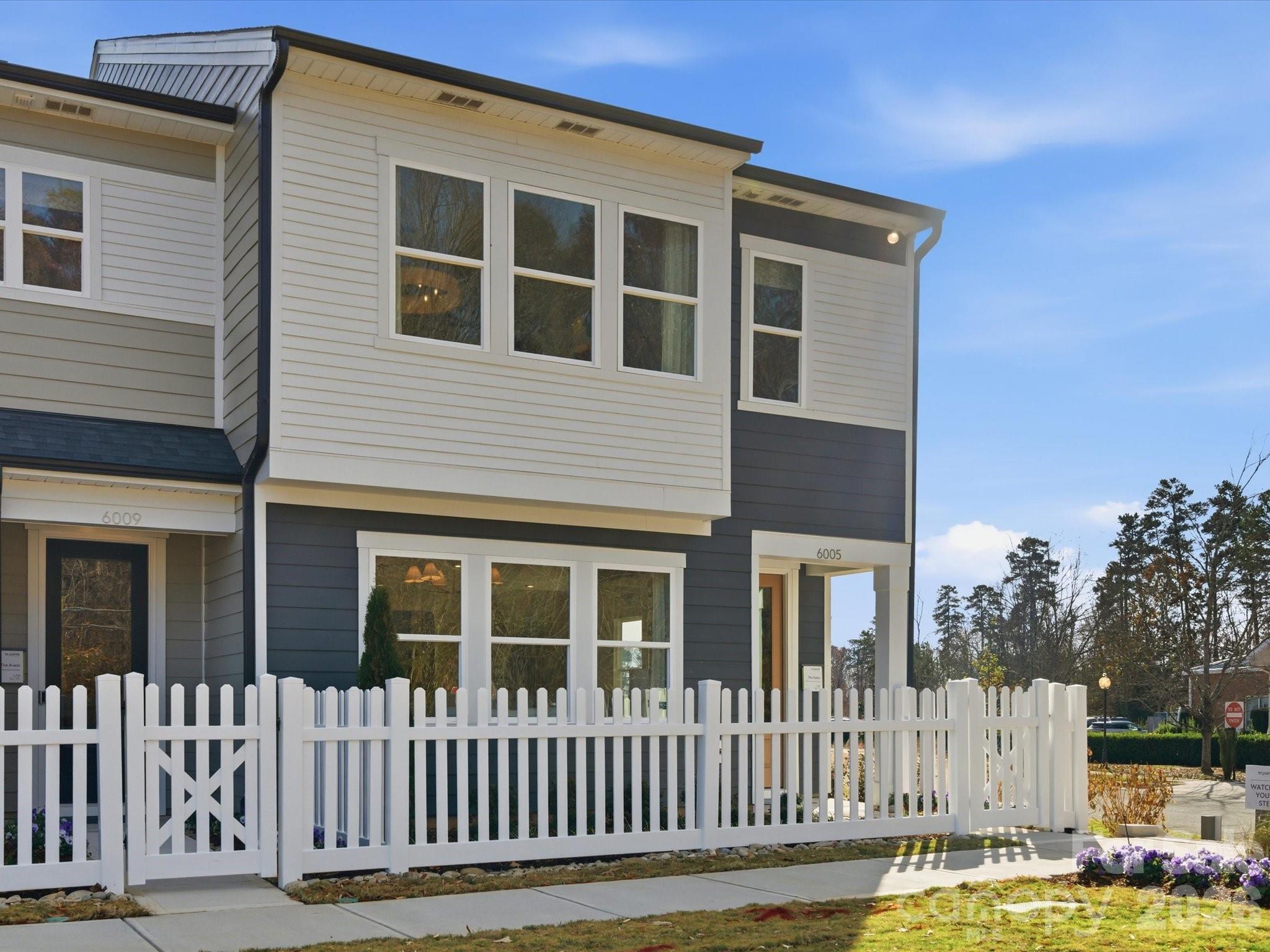 7141 Archimedes Ln, Charlotte, NC 28216