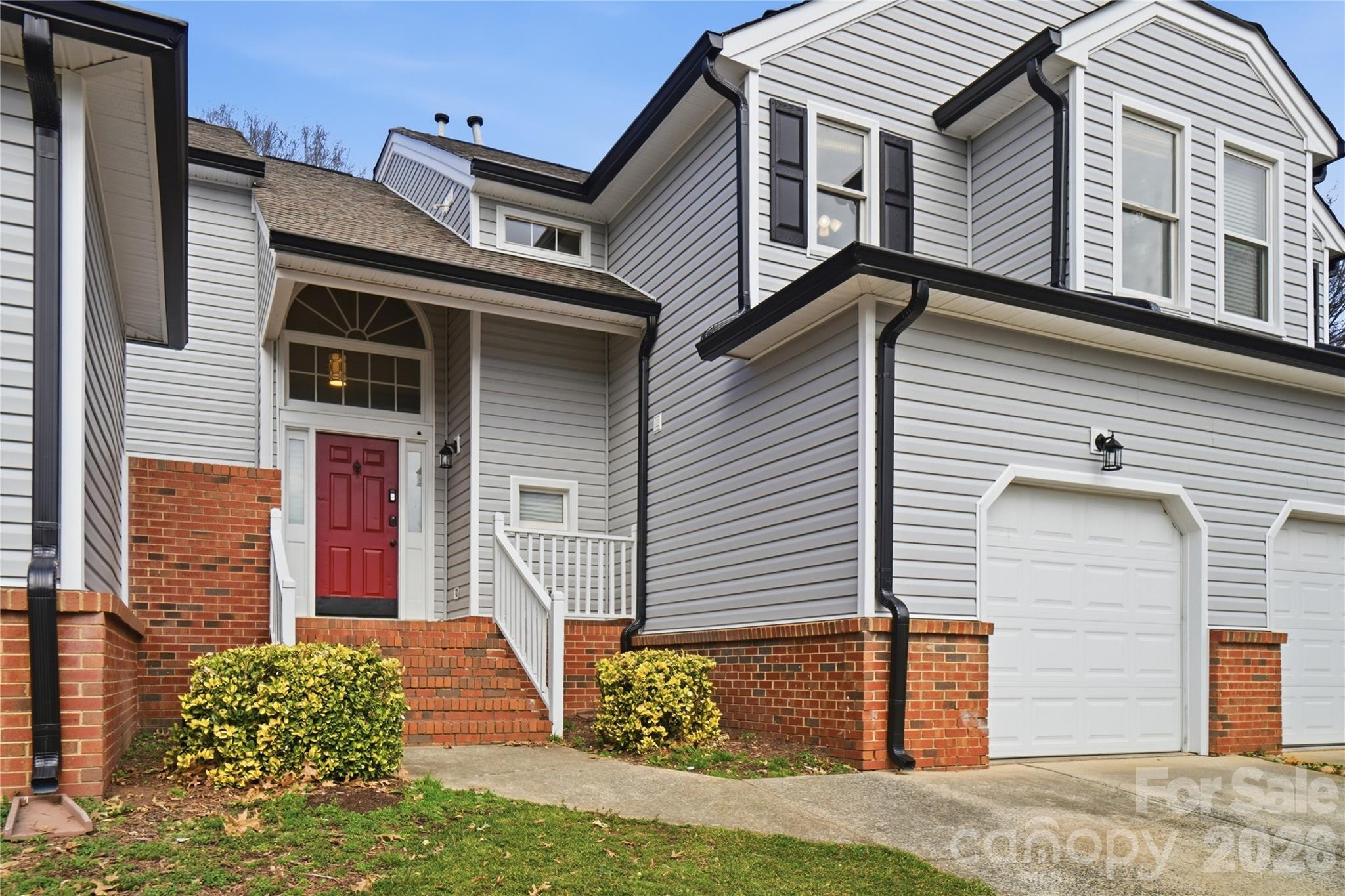 8729 Fox Chase Ln, Charlotte, NC 28269