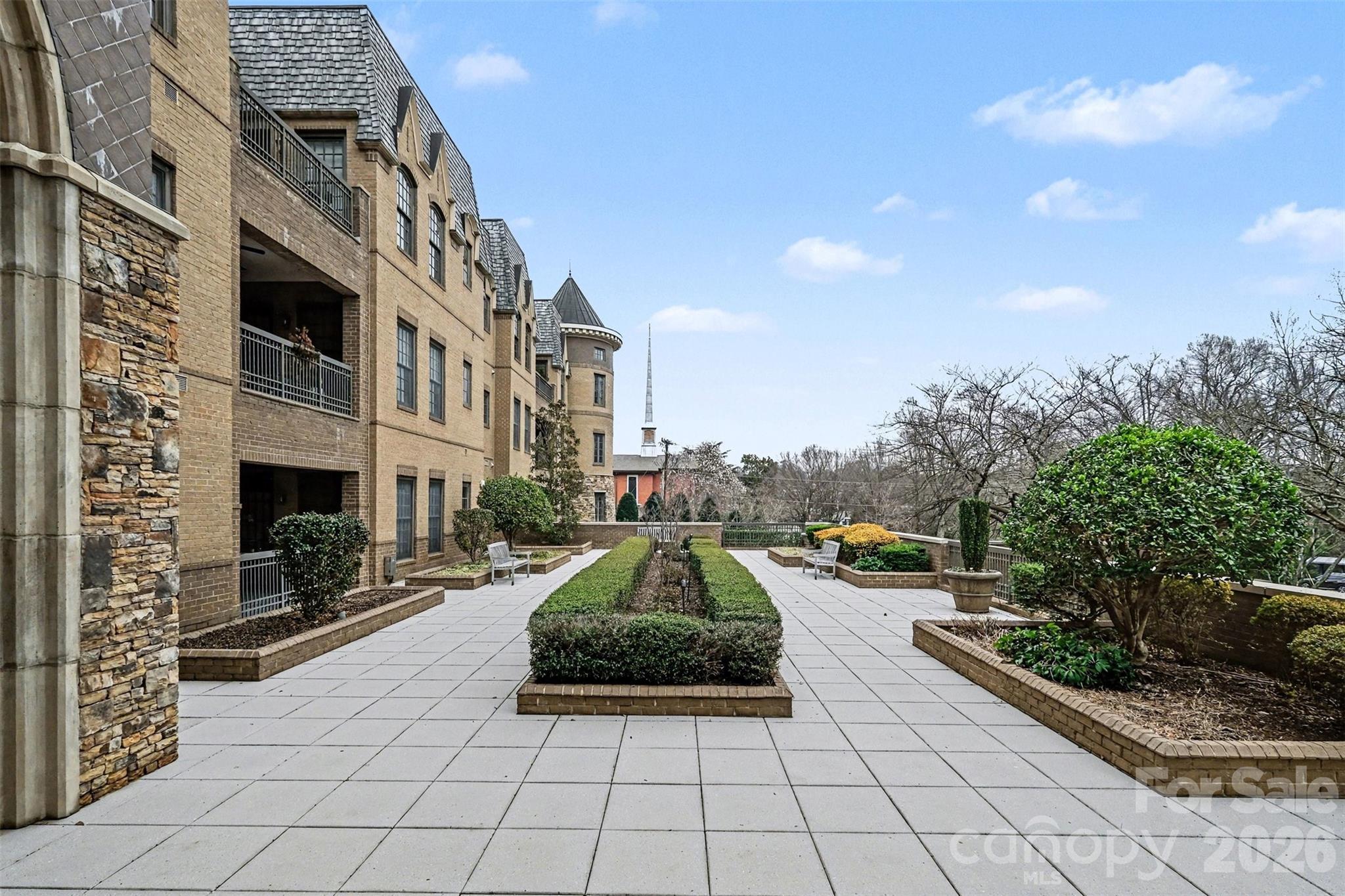 3276 Park Rd, Charlotte, NC 28209