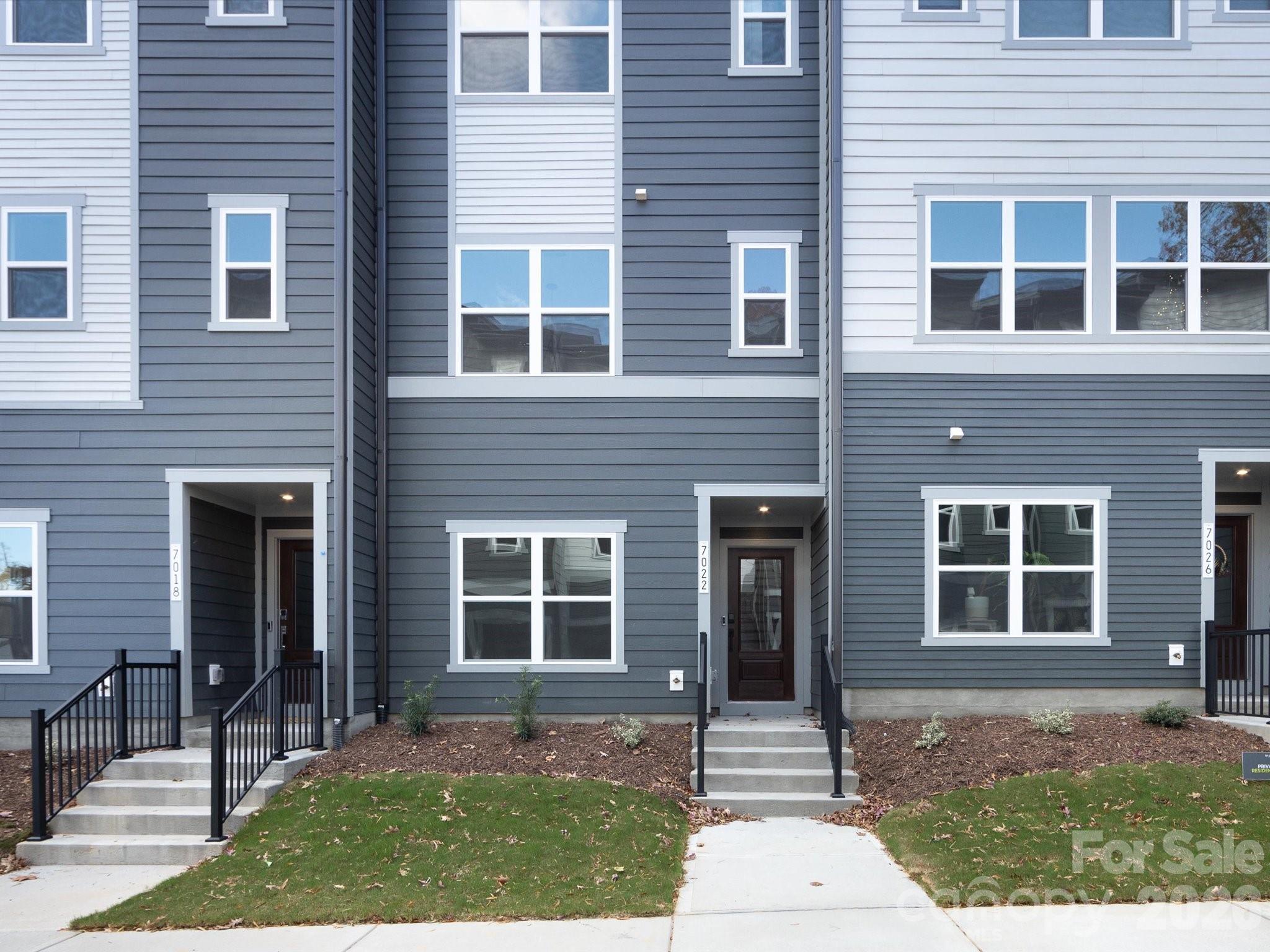 7022 Impulse Ct, Charlotte, NC 28205