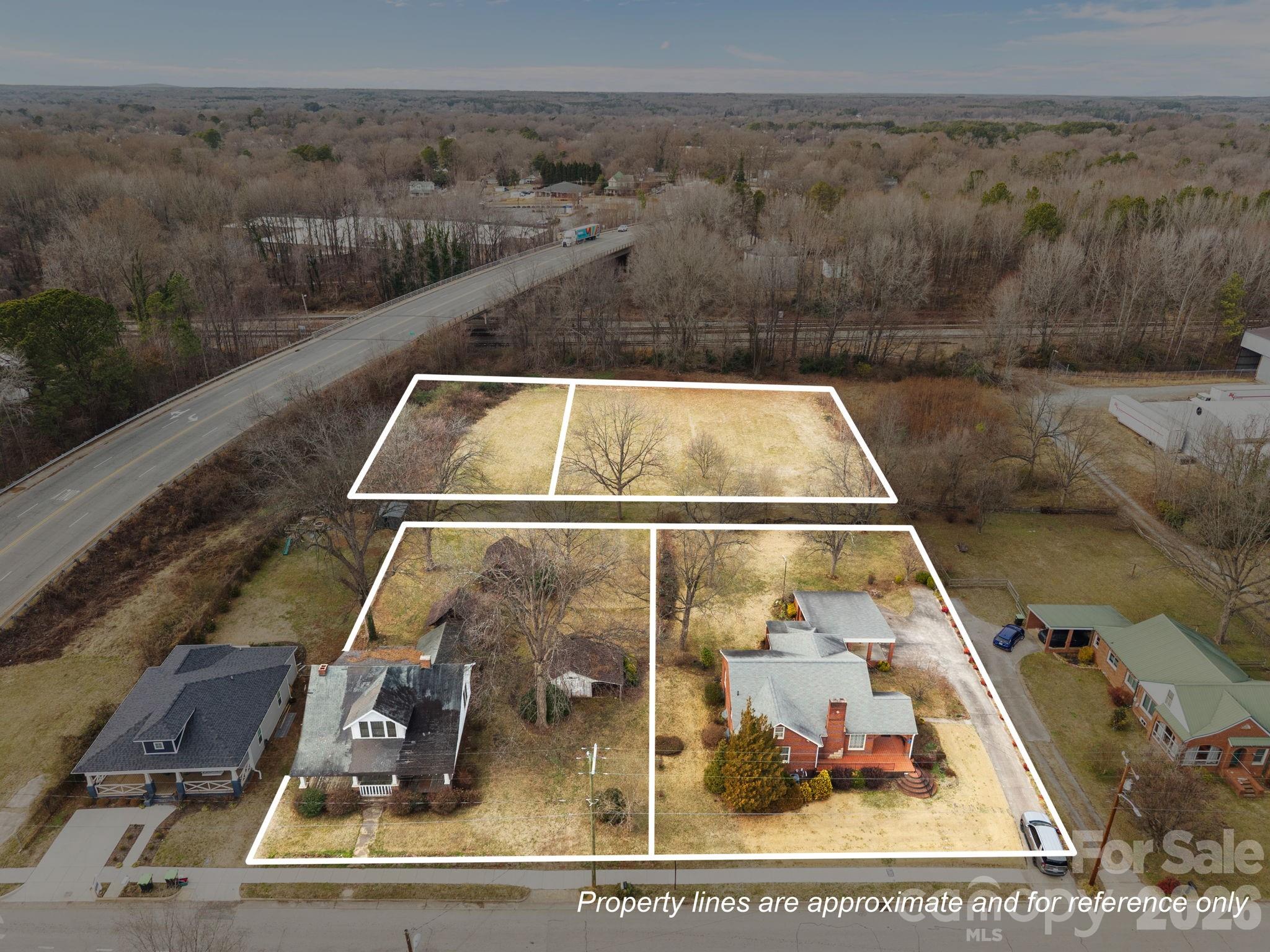 911 N Long Es St, Salisbury, NC 28144