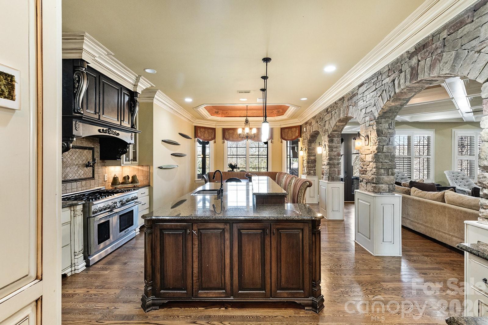 1801 Smarty Jones Dr, Waxhaw, NC 28173
