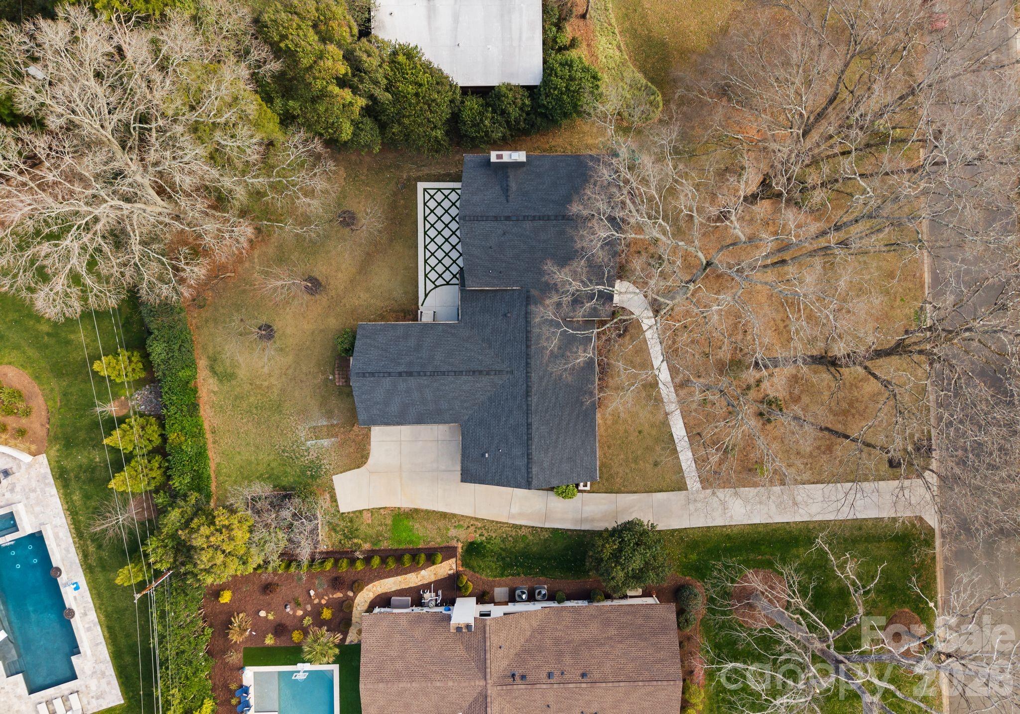 823 Wingrave Dr, Charlotte, NC 28270