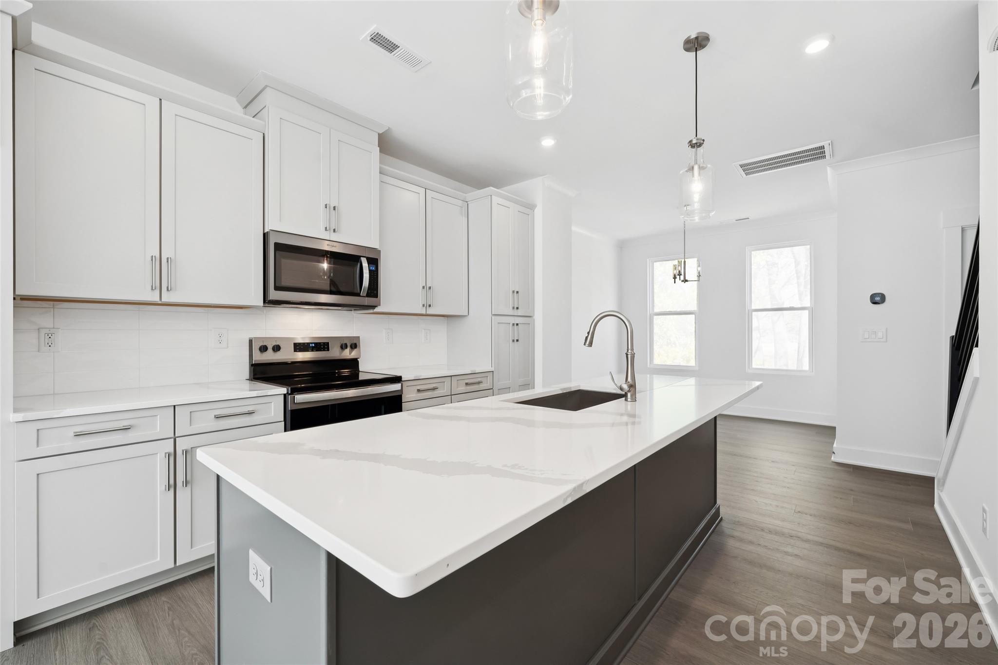 1107 Kokomo Ln, Charlotte, NC 28206