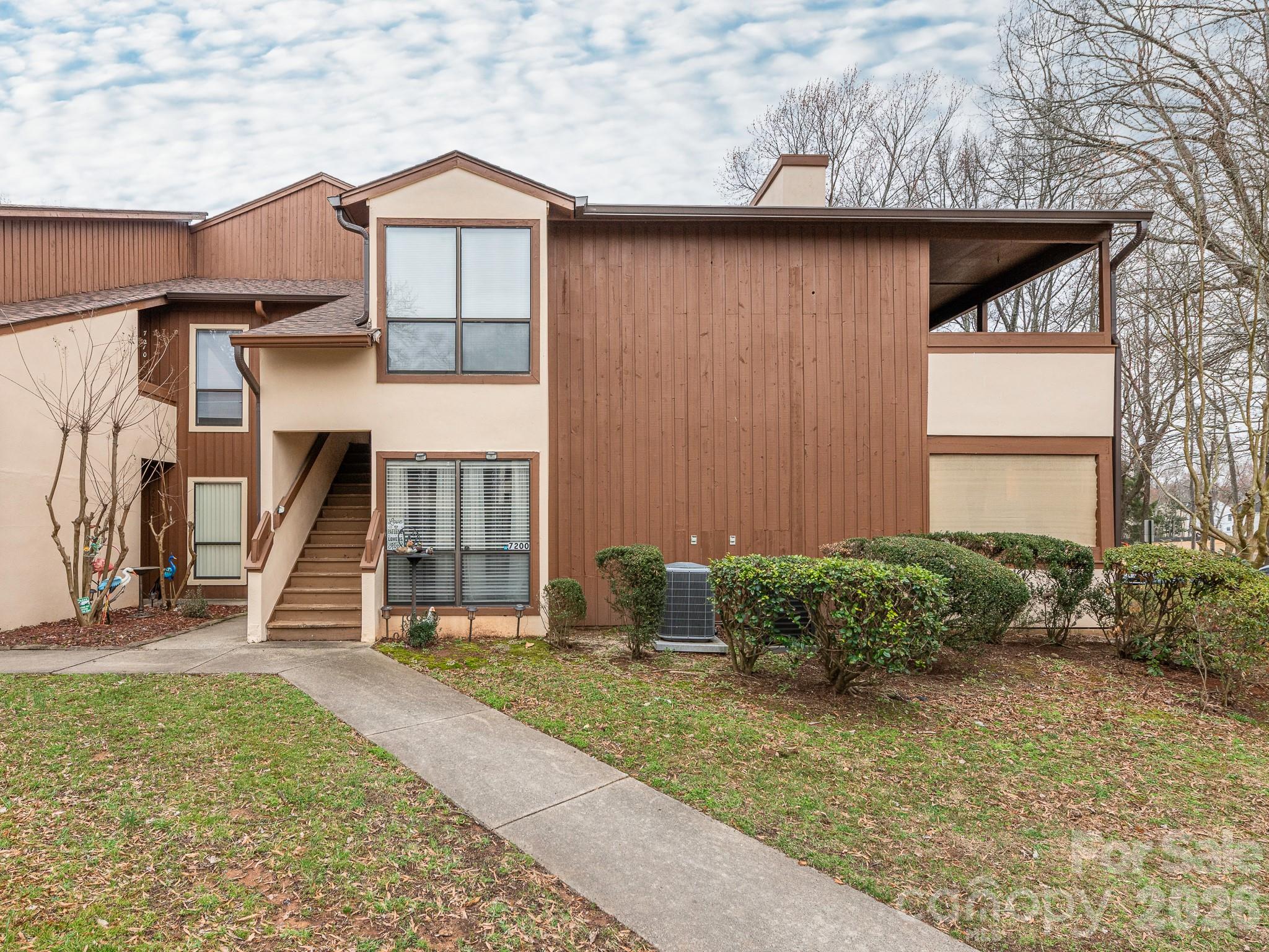 7200 Winery Ln, Charlotte, NC 28227